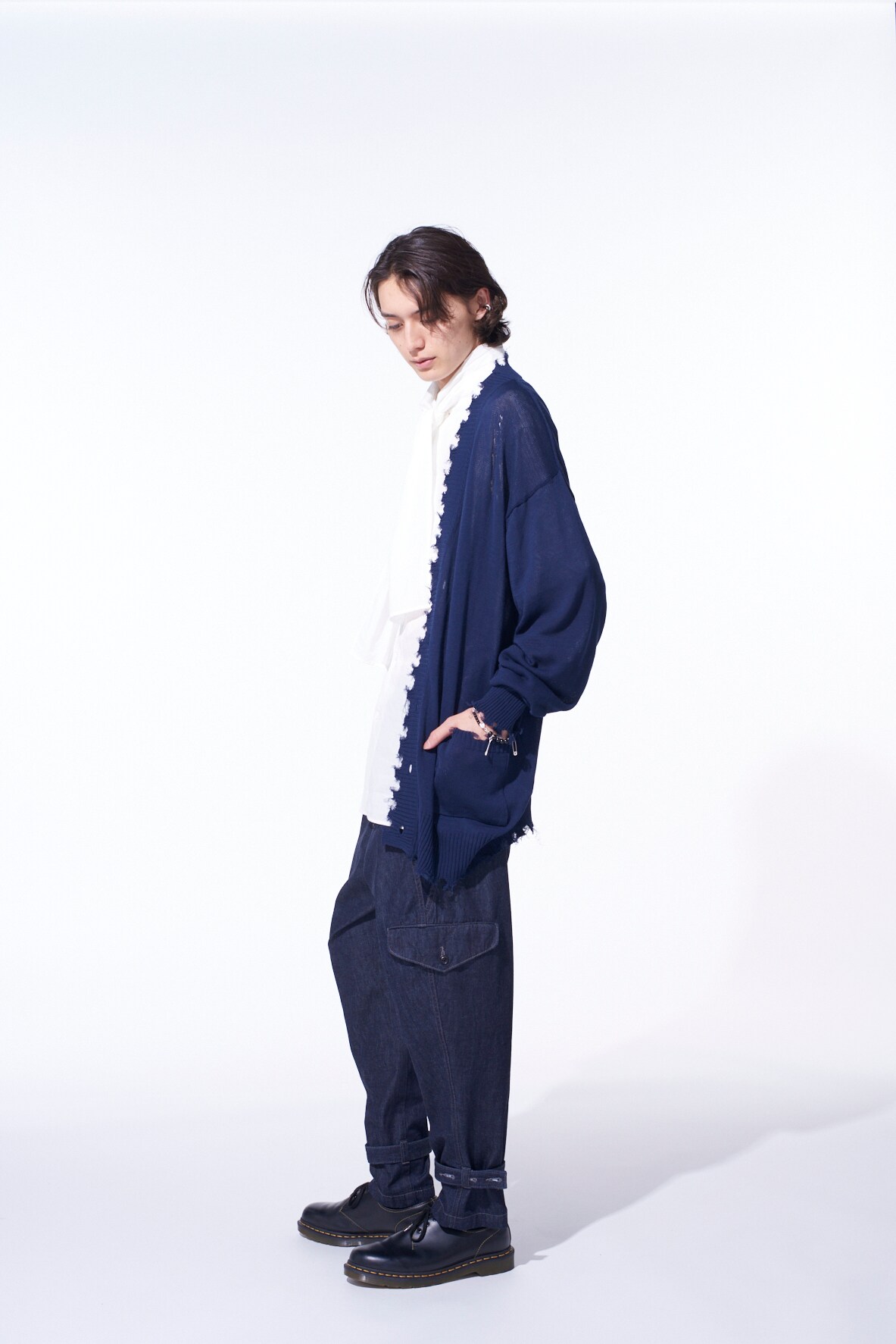 COMPACT TWIST 10G DAMAGED KNITTED CARDIGAN
