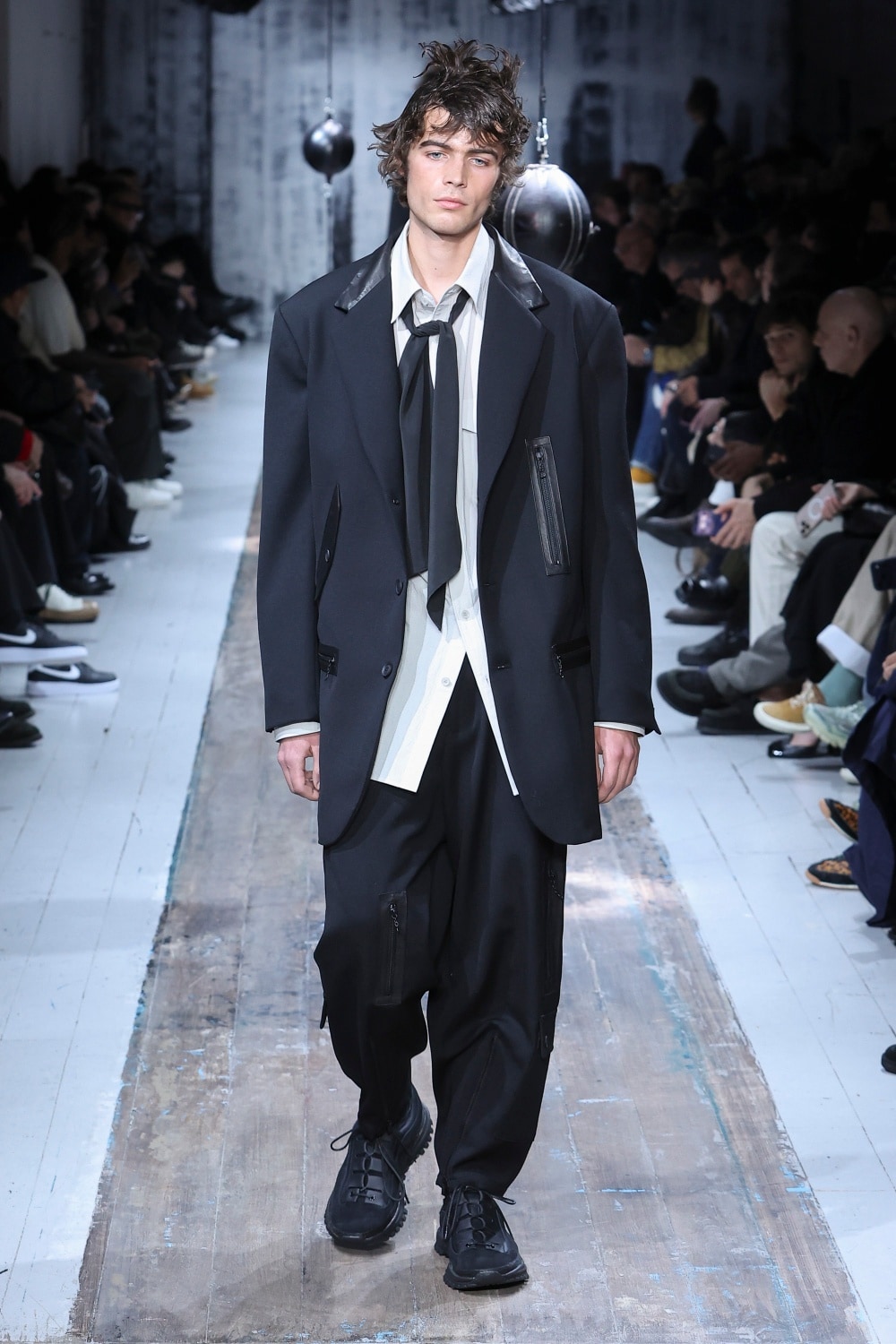 Yohji Yamamoto POUR HOMME  AUTUMN / WINTER 2026-27