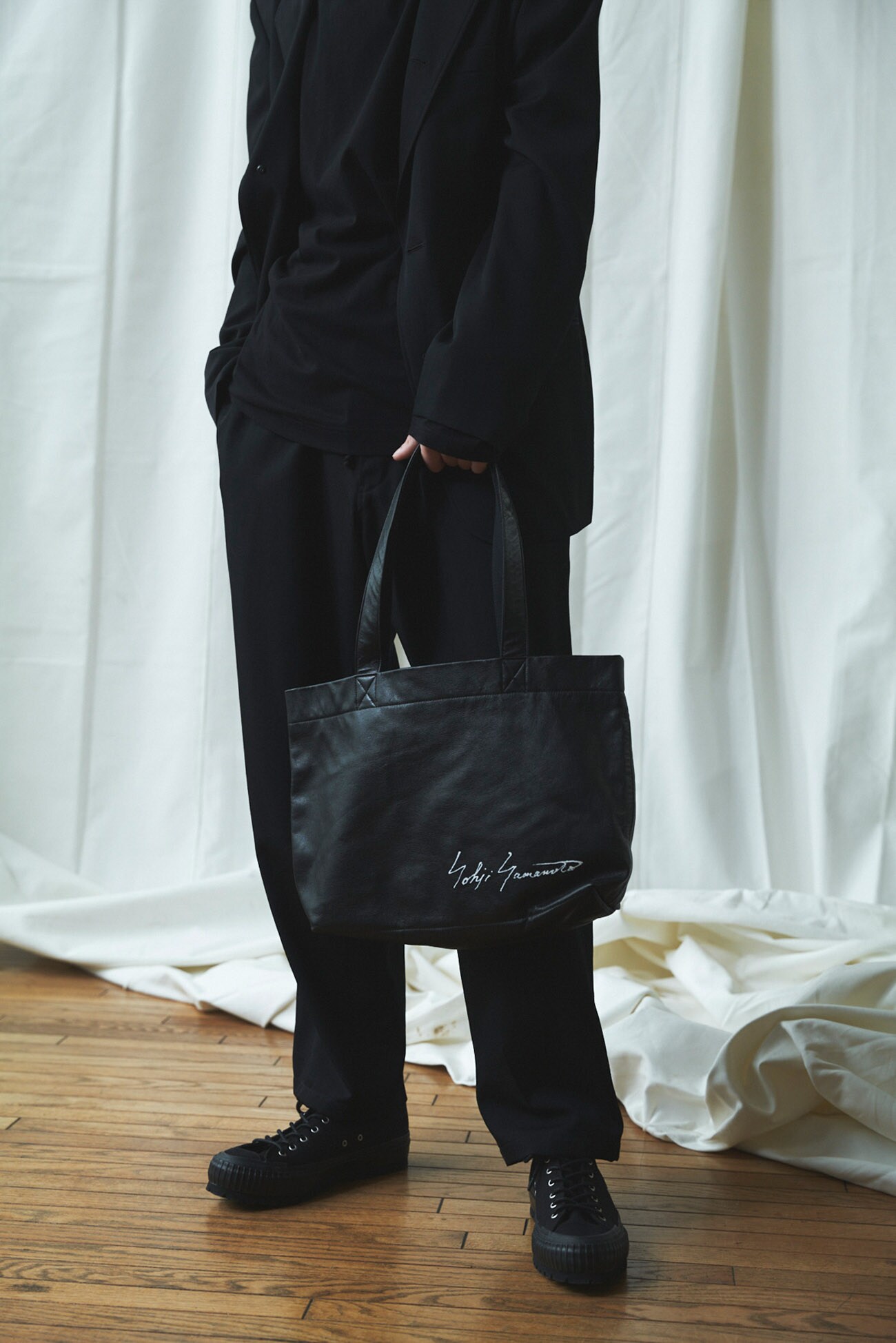 Signature tote(M) ディスコードヨウジヤマモト トートバッグ-