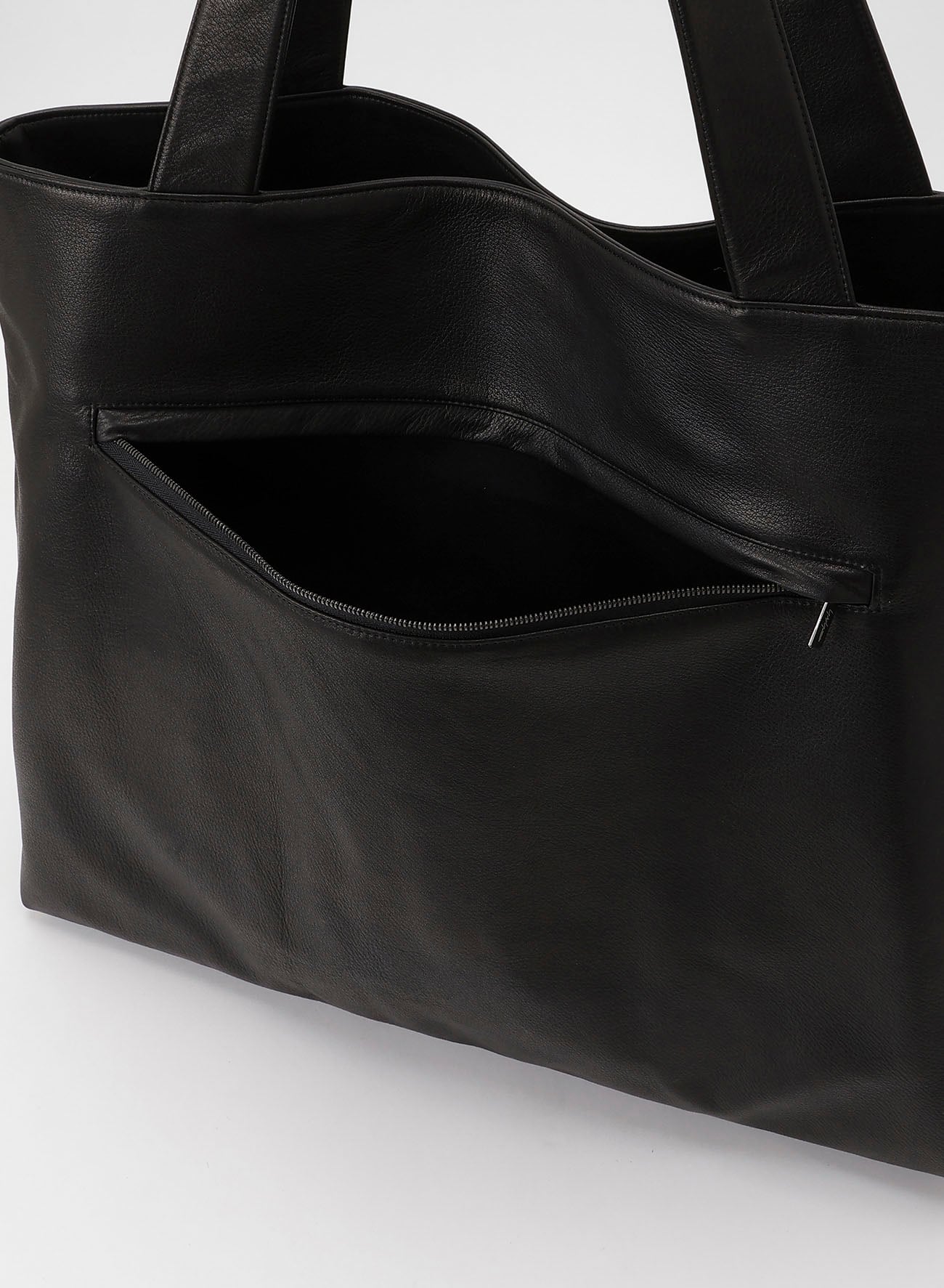 Clasp tote LL【5/22 12:00 Release】