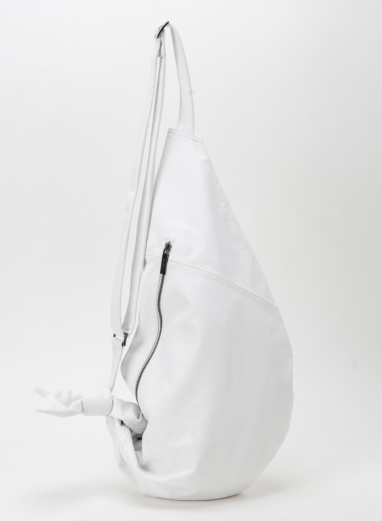 PLUCK SLING BAG【3/6 12:00 Release】