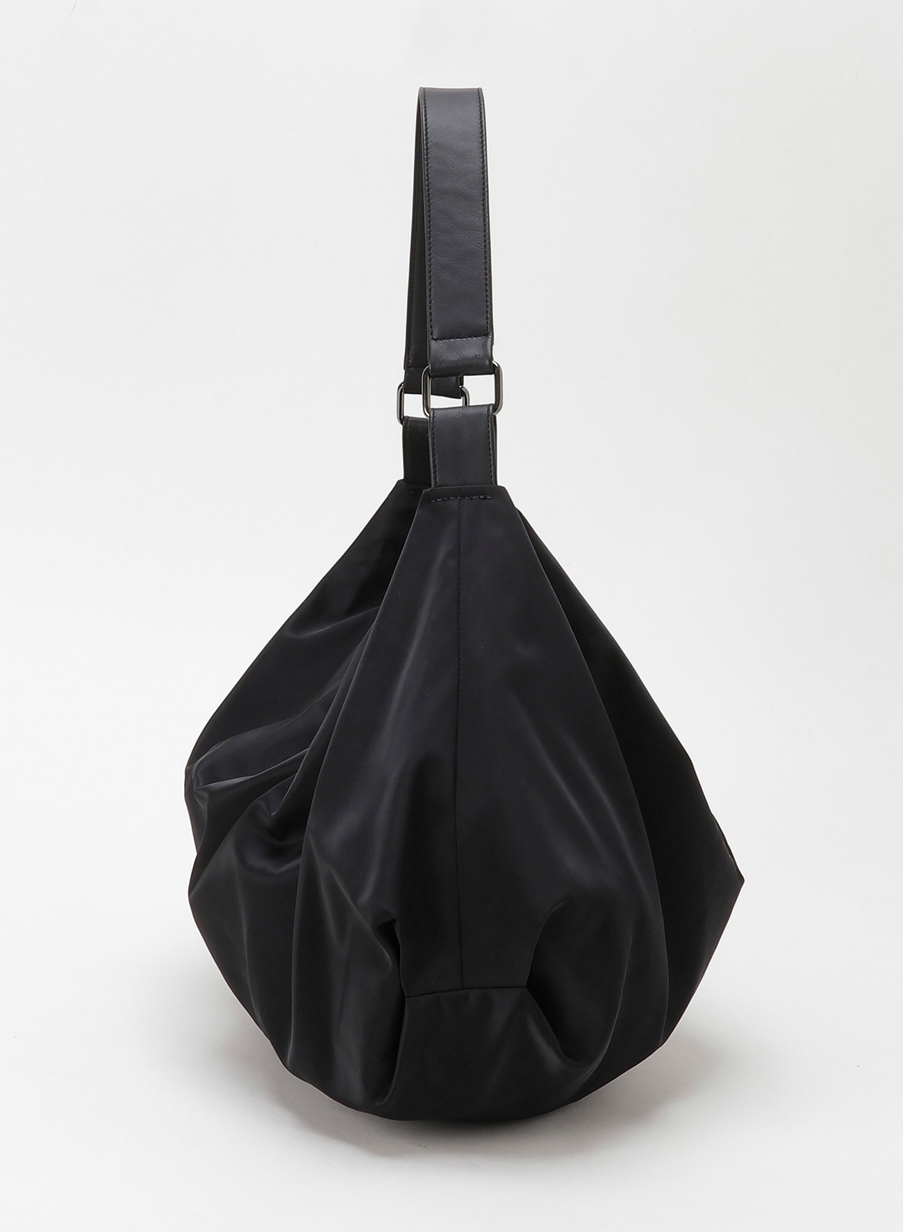 CRESCENT BAG【4/17 12:00 Release】