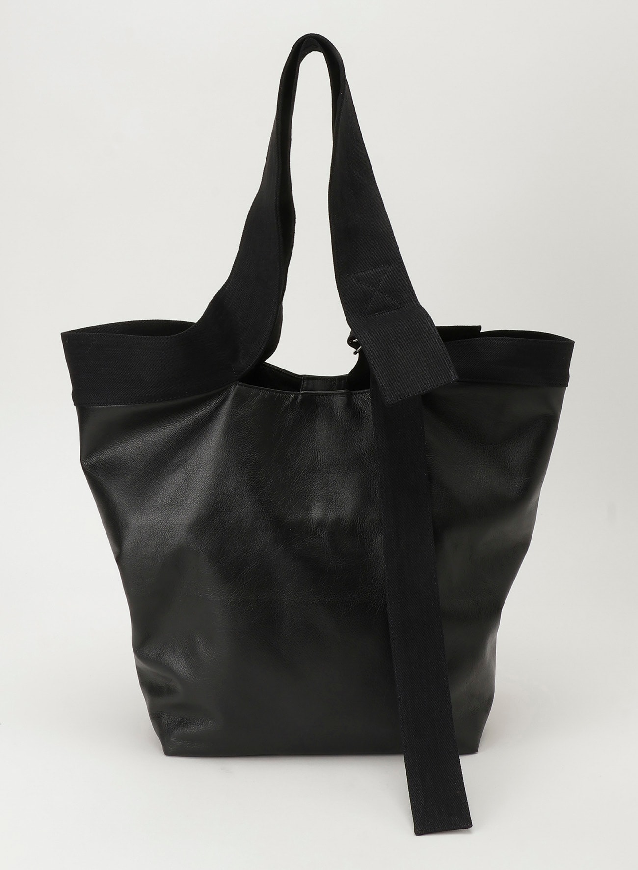 Belt tote