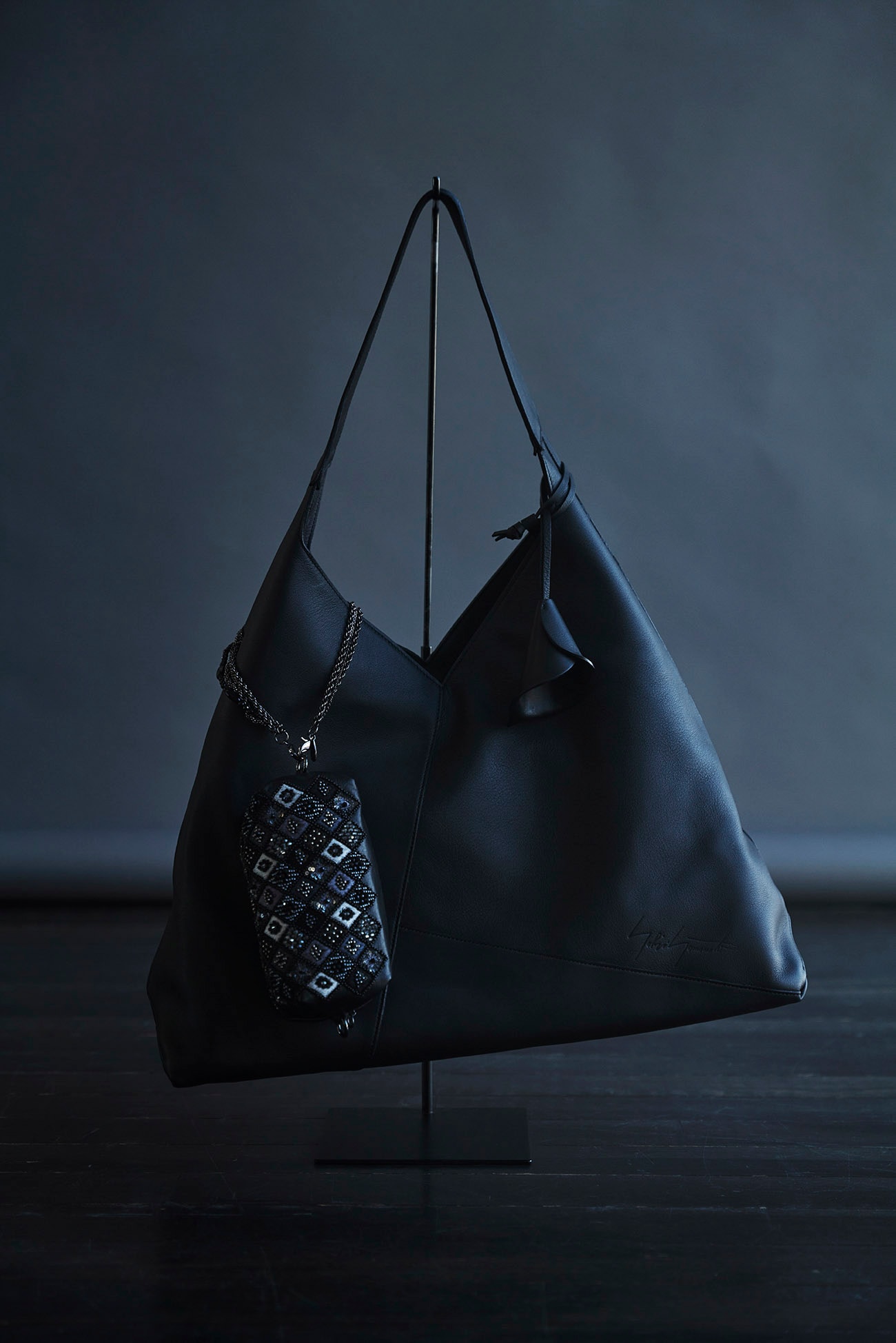 CHARM POUCH EMBROIDERY