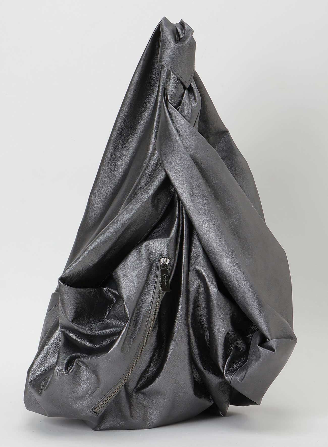 DRAPED ZIP BAG【9/26 12:00 Release】