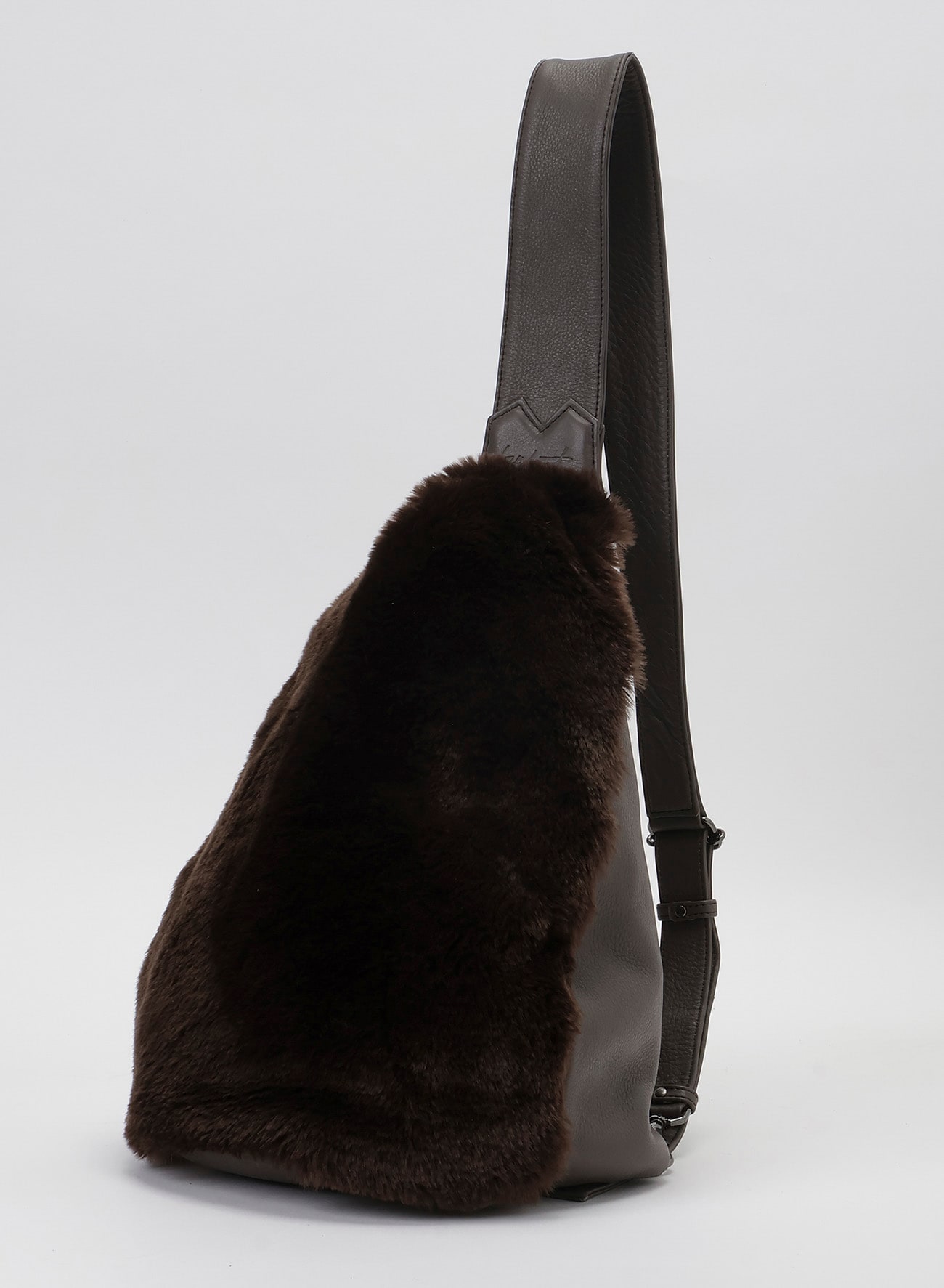 Y BODYBAG(FAKE FUR)