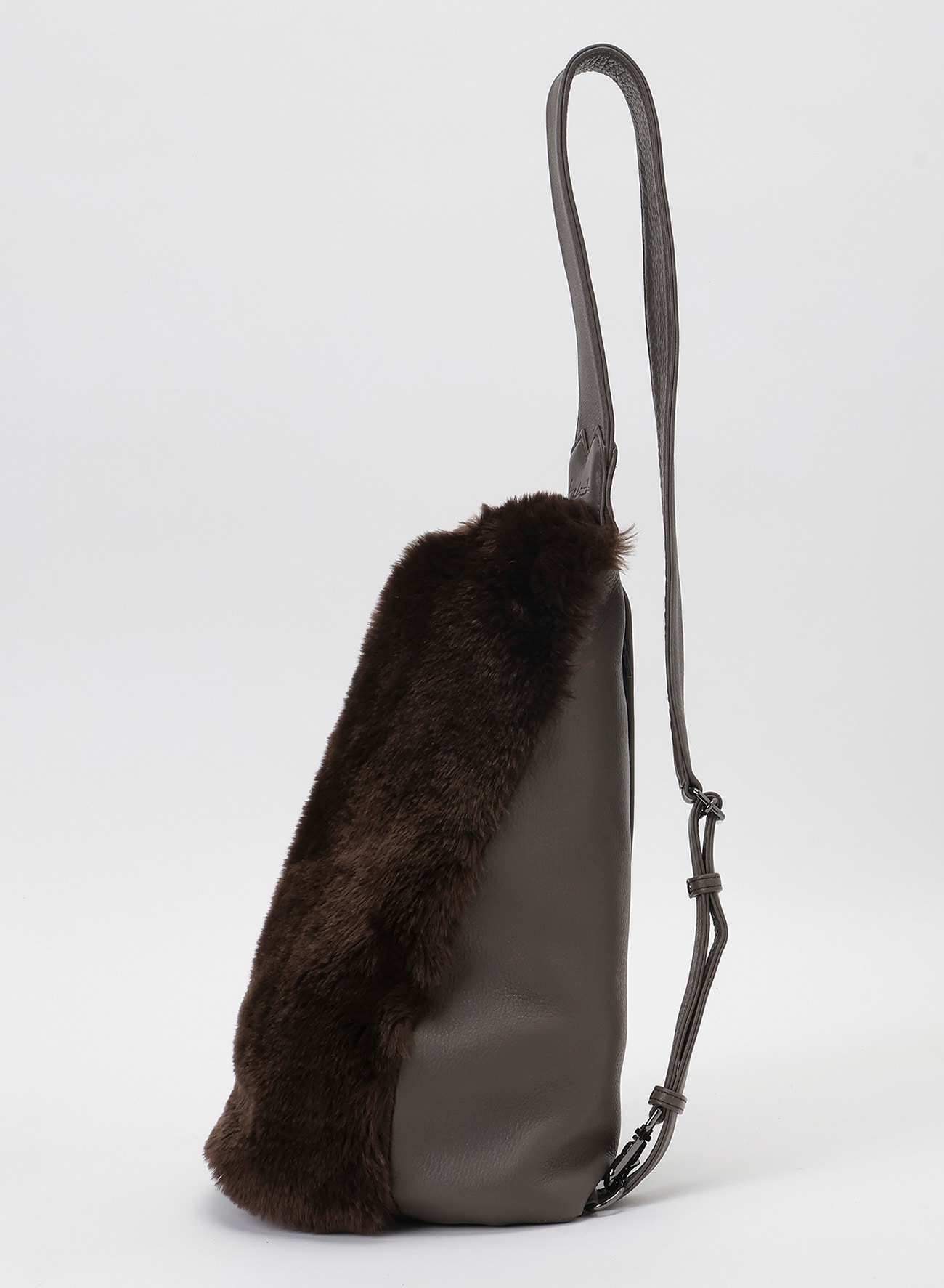 Y BODYBAG(FAKE FUR)