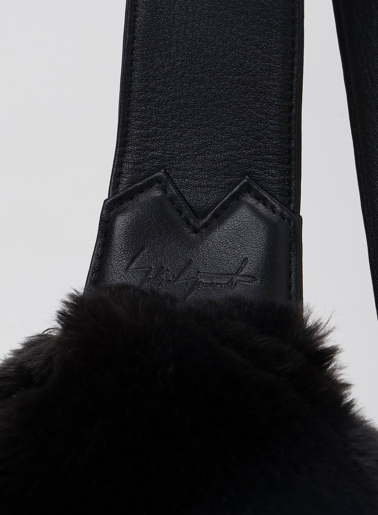 Y BODYBAG(FAKE FUR)