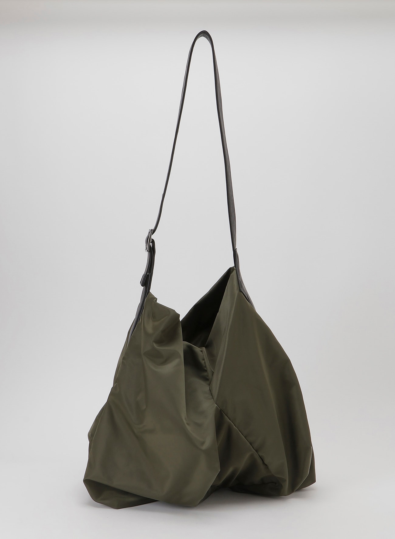 Angular bag(Nylon)【4/3 12:00 Release】