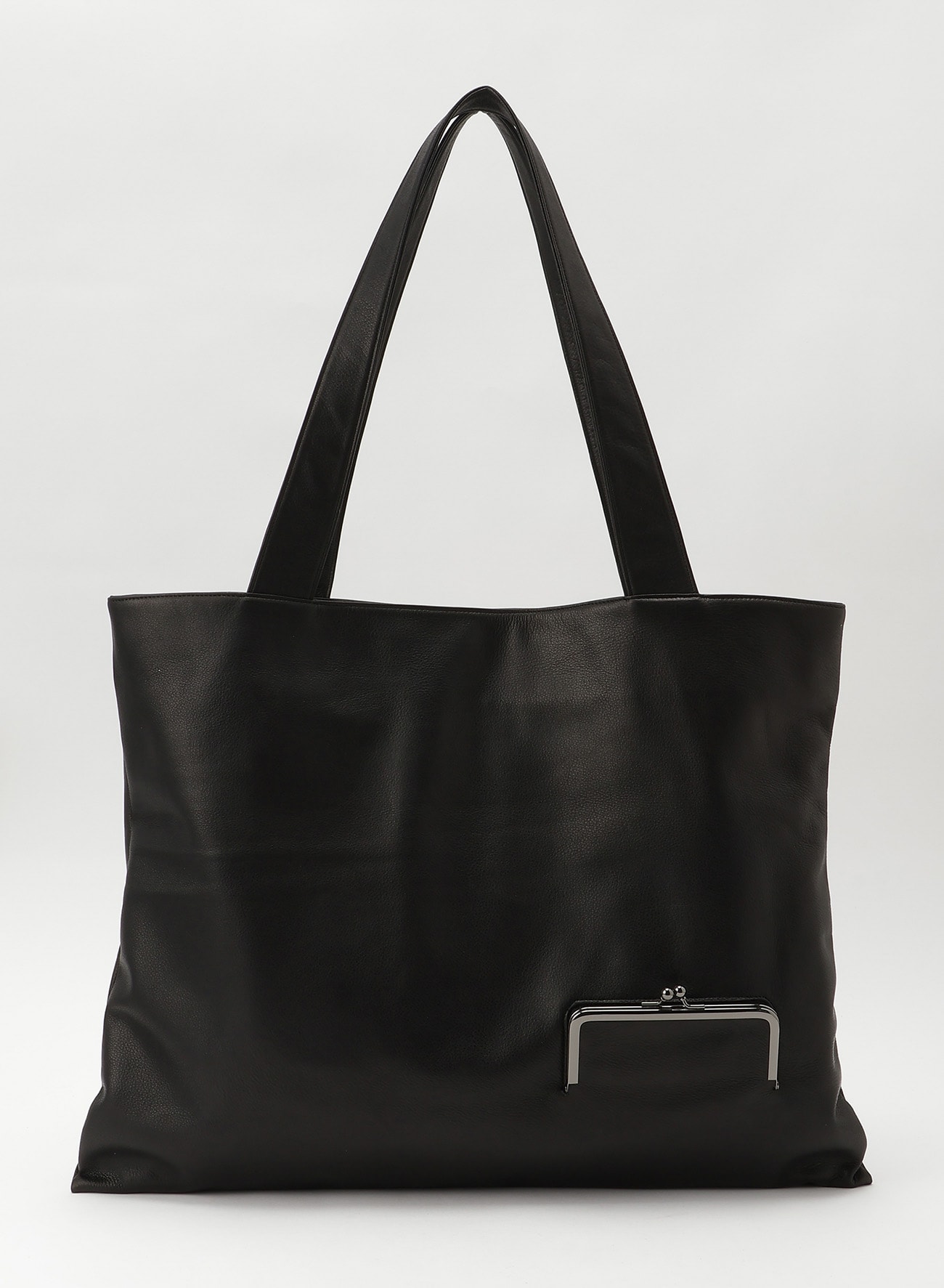 Clasp tote LL