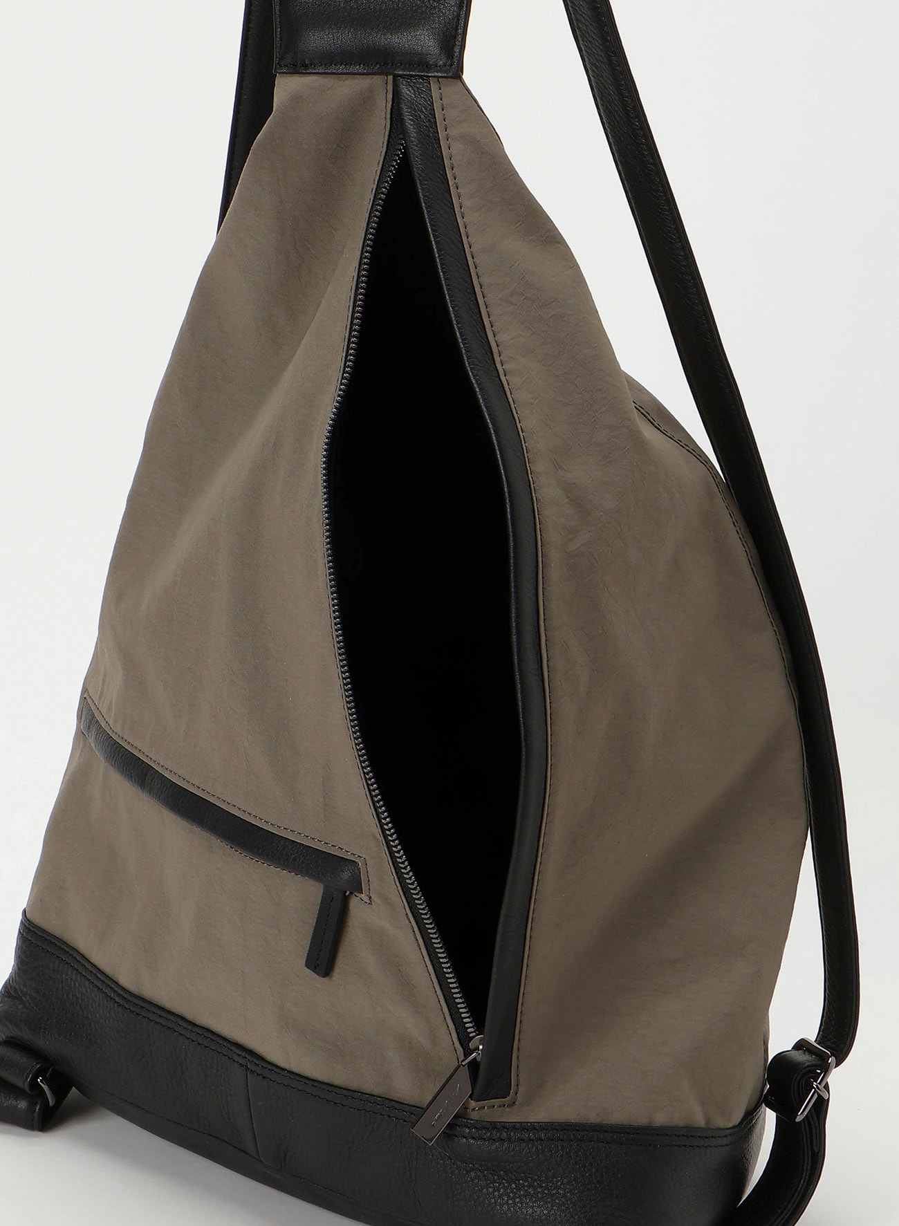 Y BACKPACK(Wrinkle Nylon)(2026/11/6 12:00 Release)