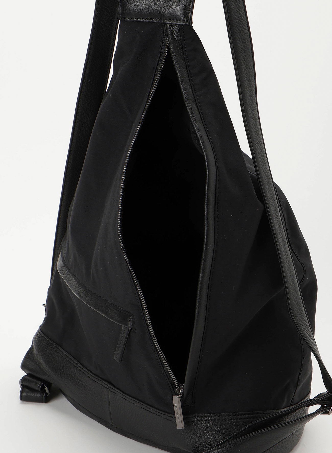 Y BACKPACK(Wrinkle Nylon)(2026/11/6 12:00 Release)