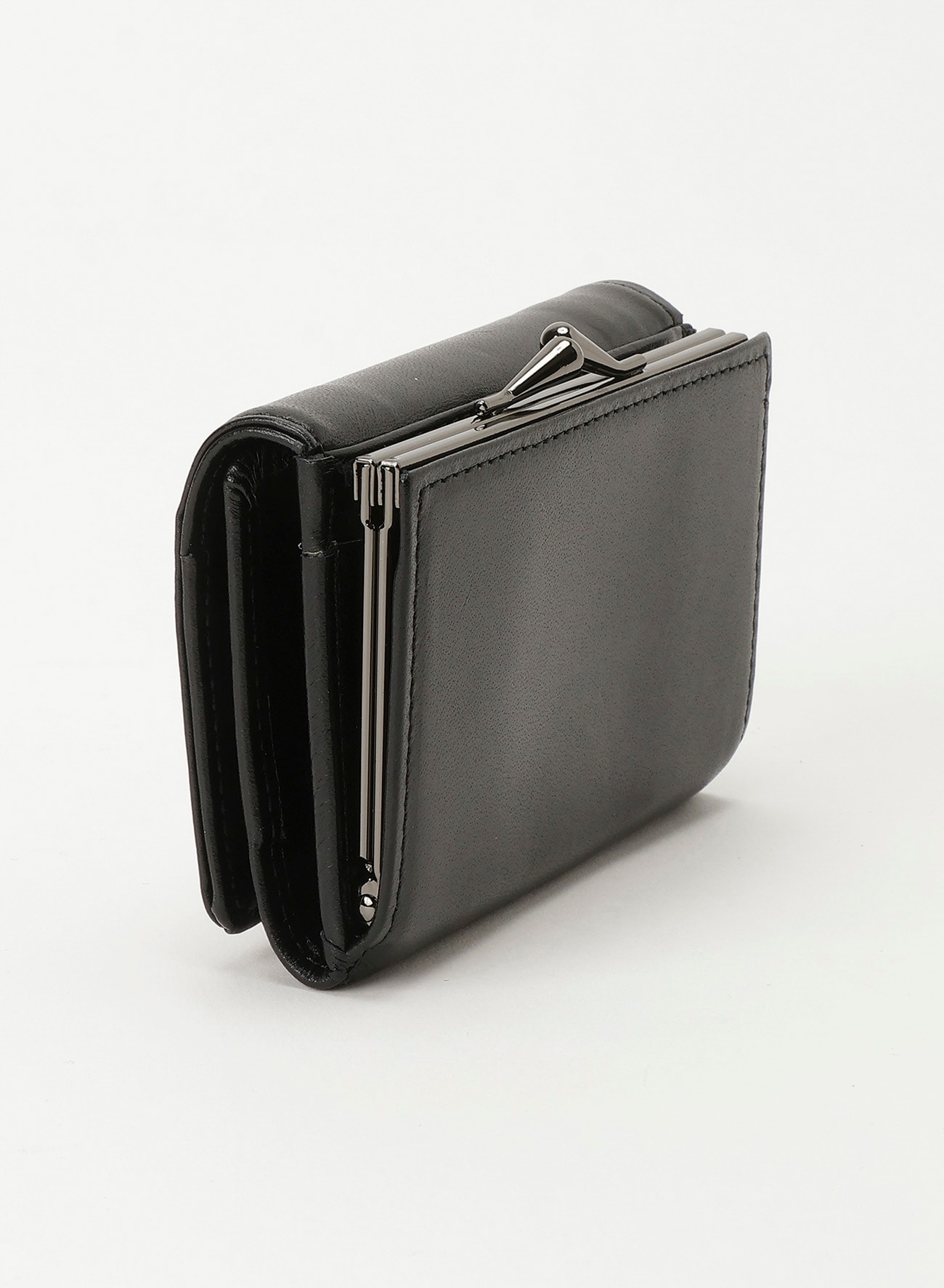 Clasp trifold wallet(2026/10/2 12:00 Release)