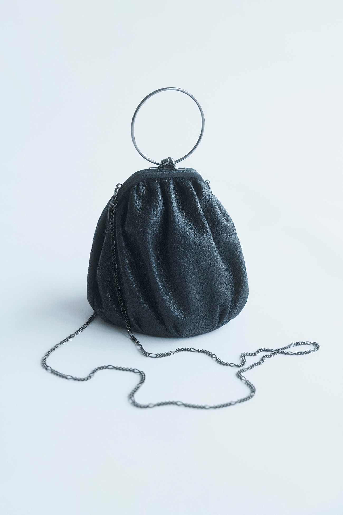 Clasp drape pouch(2026/10/2 12:00 Release)