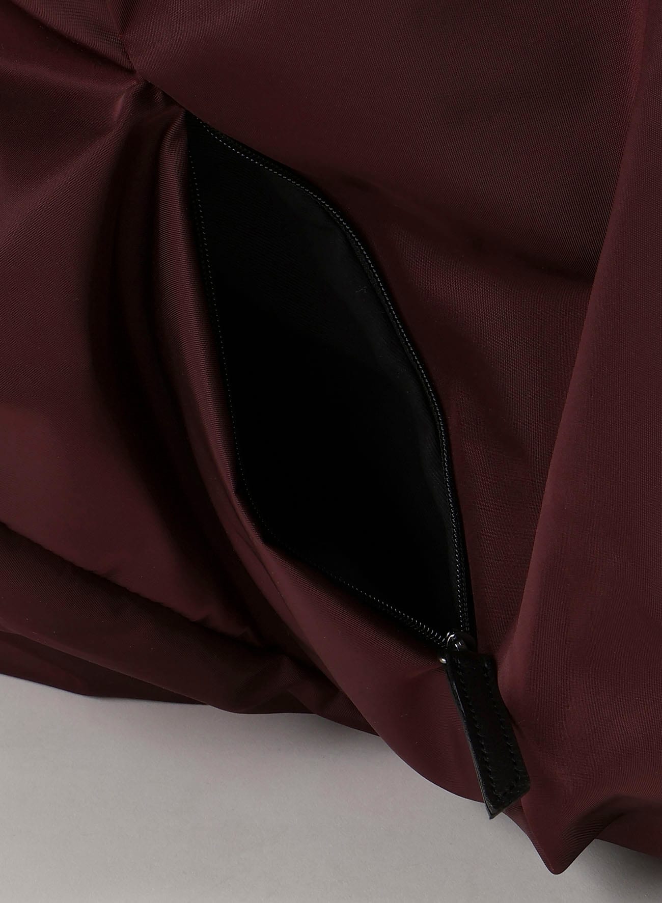 Angular bag(Nylon)(2026/10/2 12:00 Release)