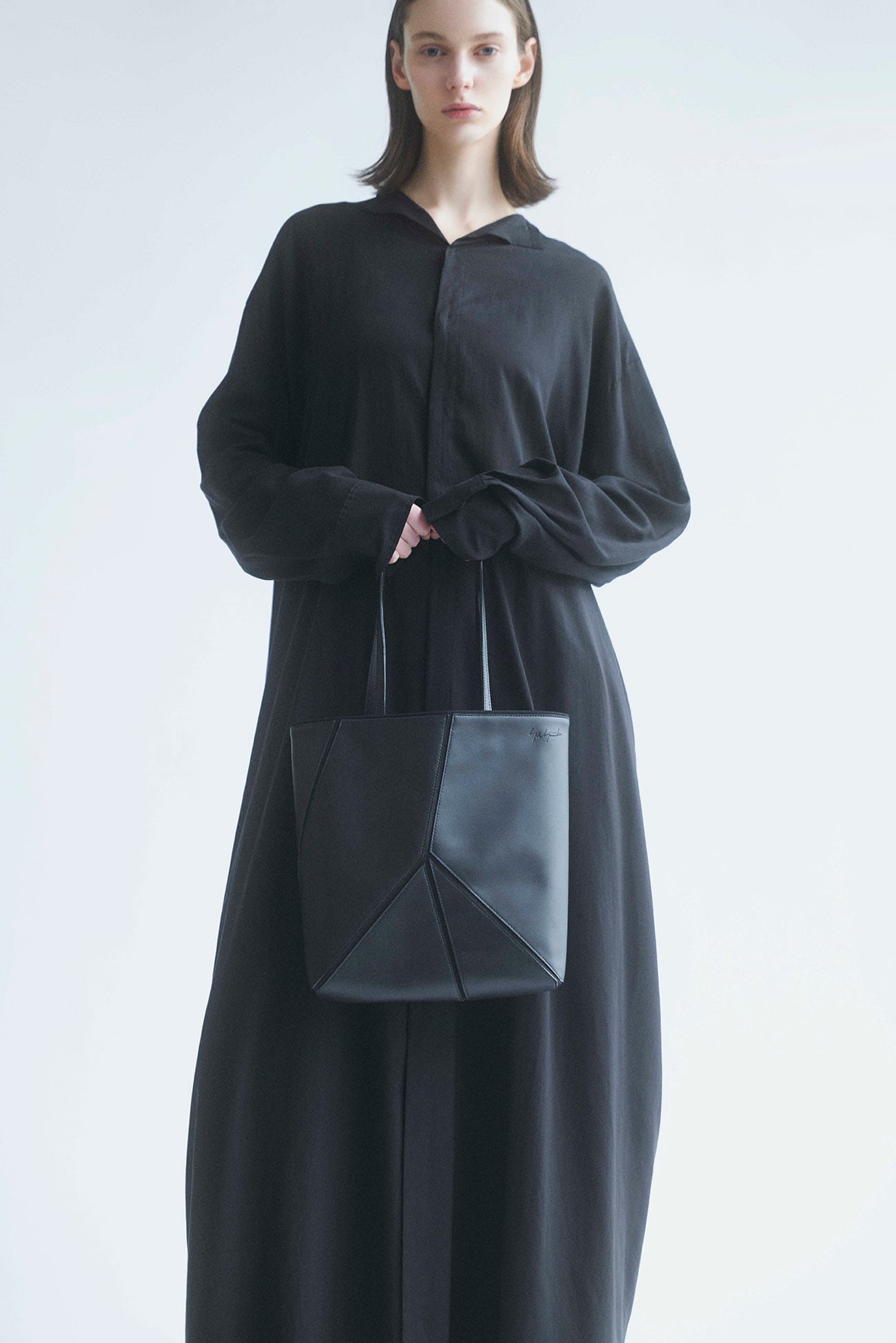 Panel tote(2026/10/16 12:00 Release)