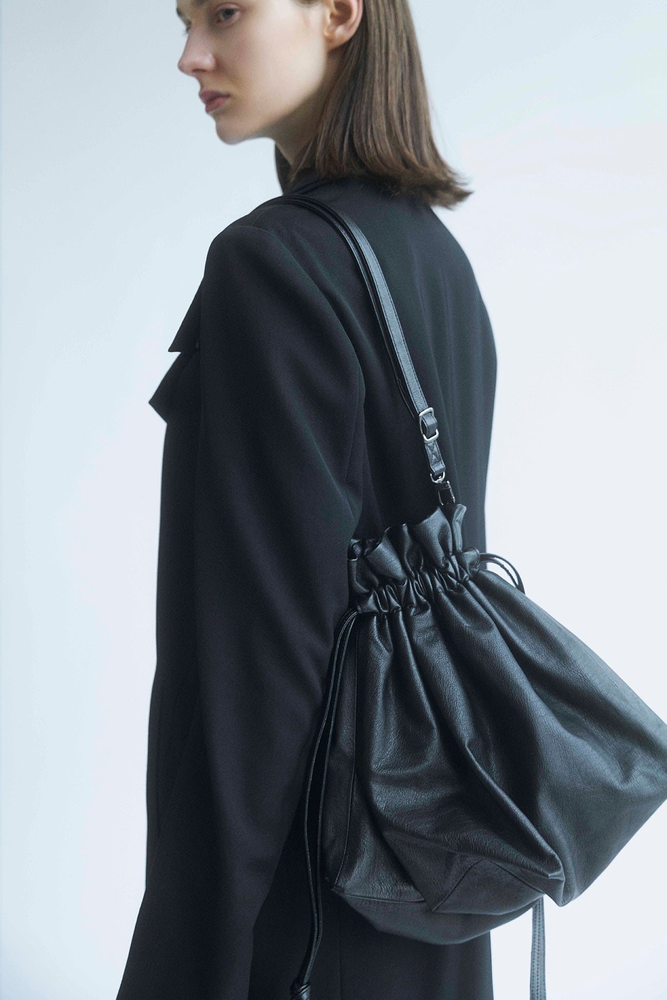 凸凹 drawstring shoulder(2026/9/4 12:00 Release)