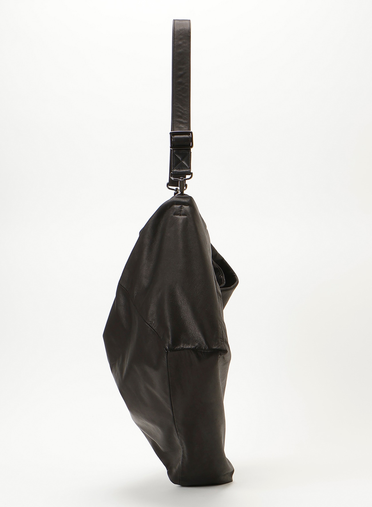 TRIANGLE PAFF SHOULDER(2026/9/18 12:00 Release)