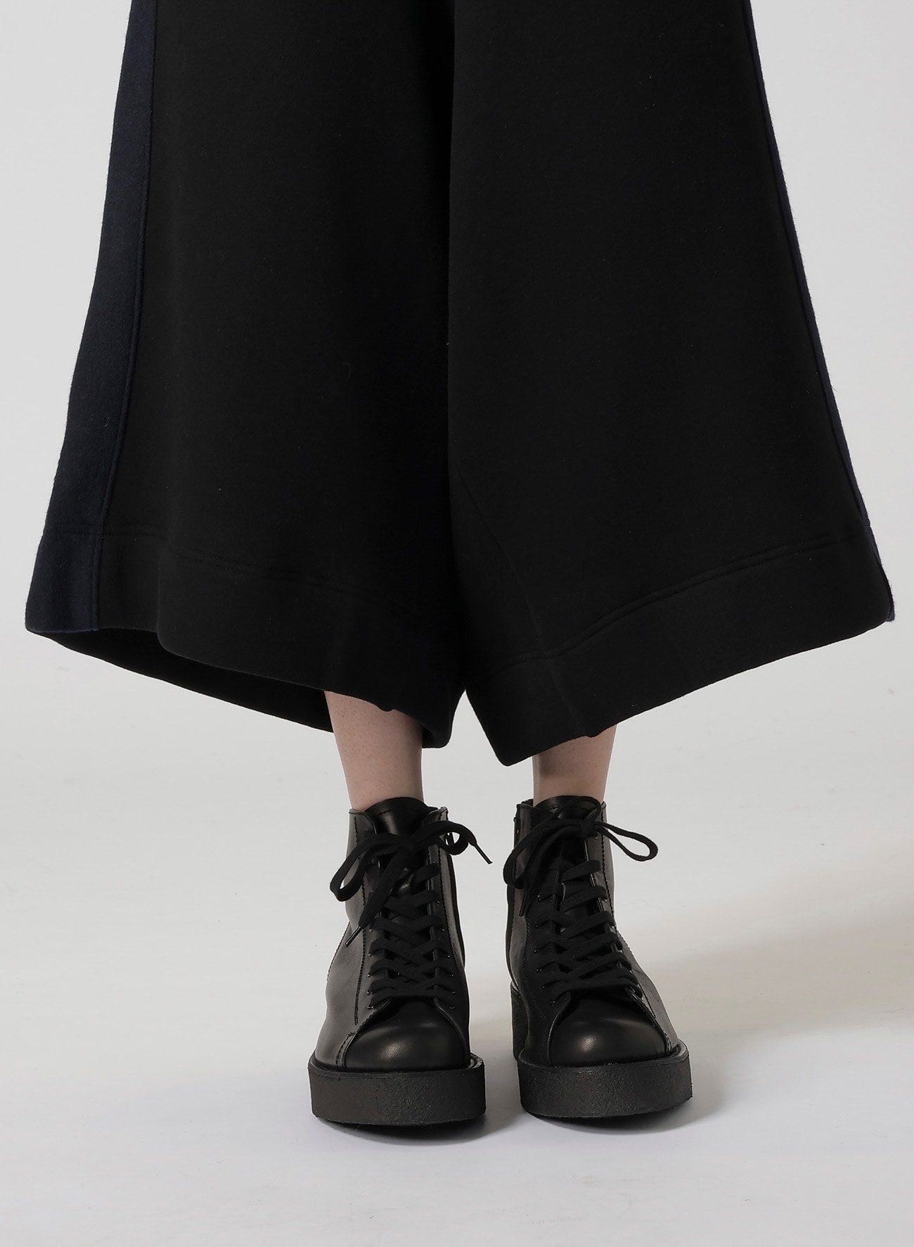 Liy/C BLUSHED FRENCH TERRY R-SIDE LINE WIDE PANTS(S Black): Yohji ...