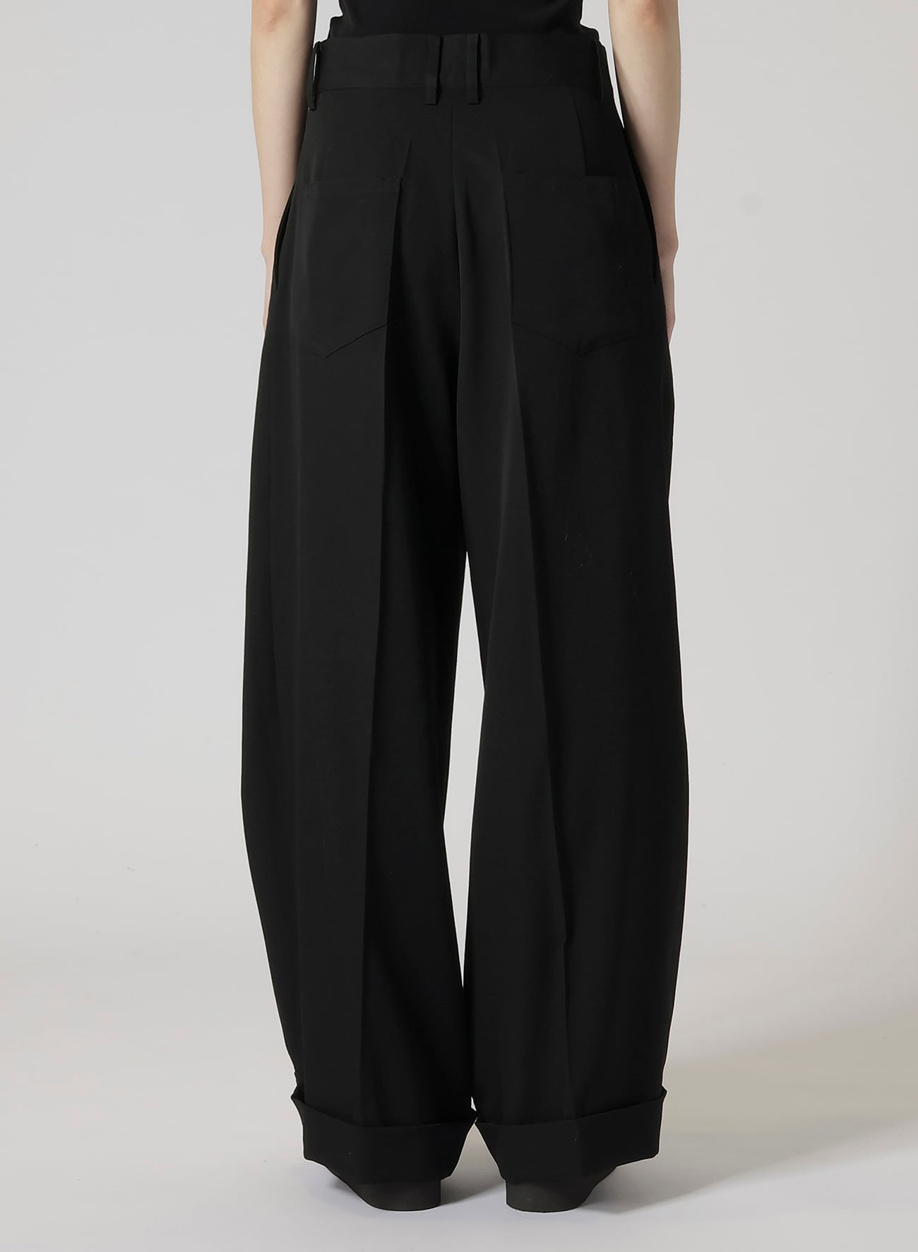 GABARDINE R-2 TUCKS BAGGY PANTS