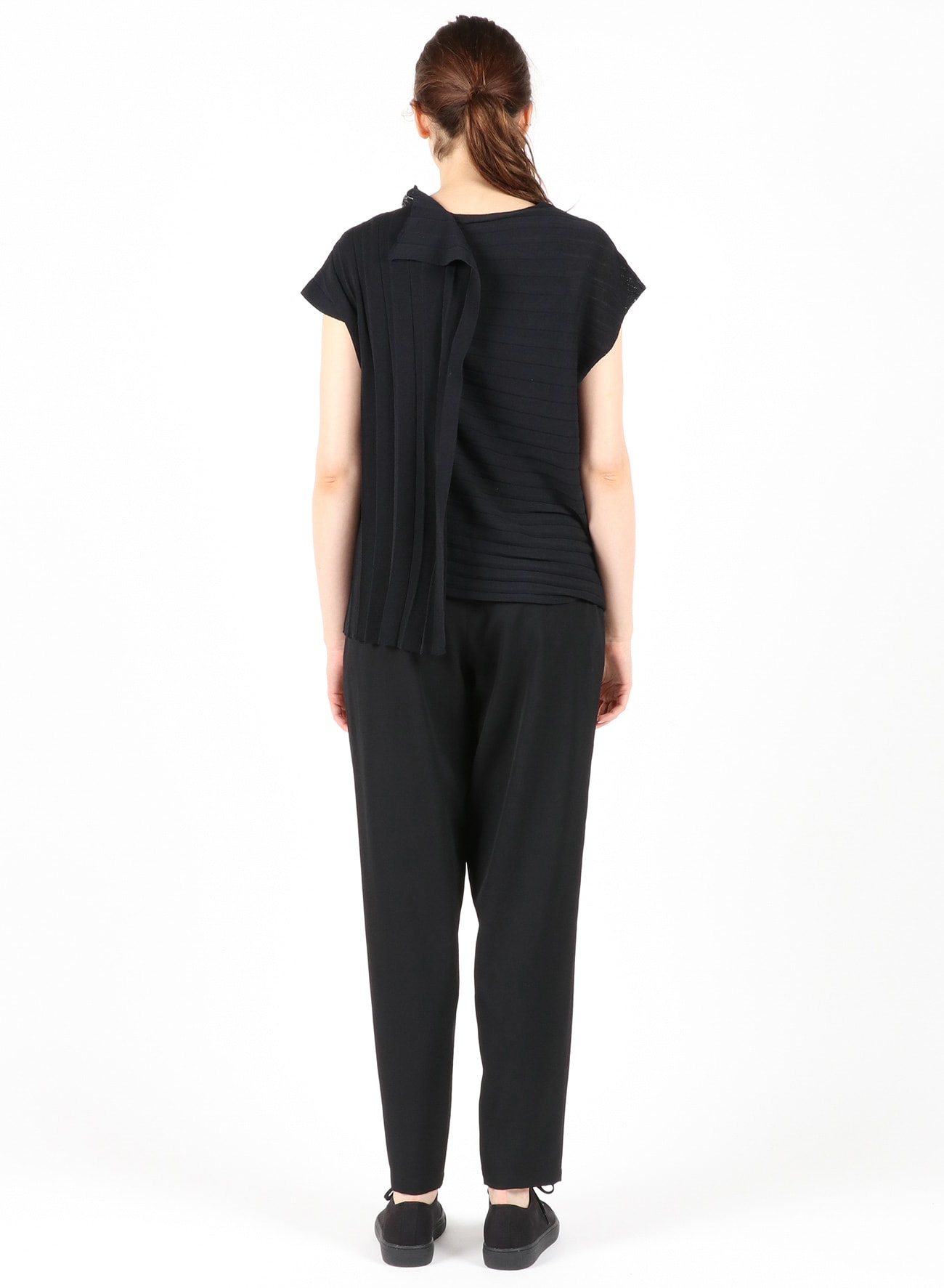 14G PLEATS PLEATS SLEEVELESS