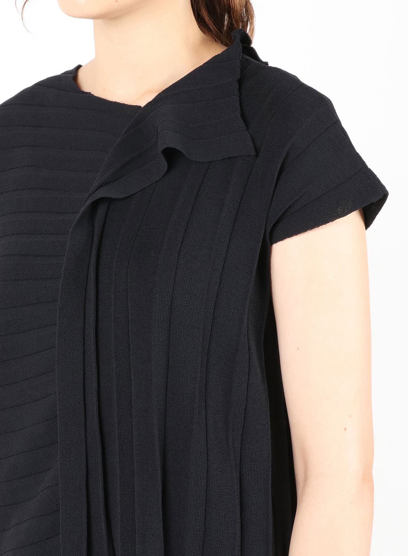 14G PLEATS PLEATS SLEEVELESS