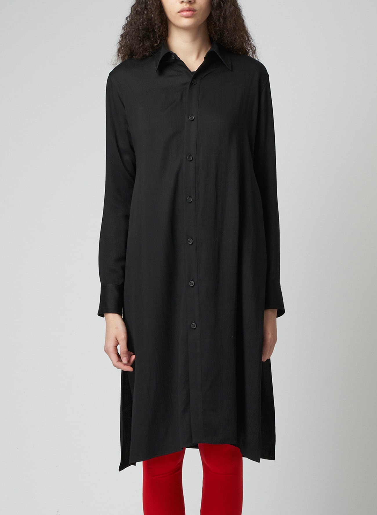 RAYON SATIN LONG SHIRT WITH SIDE SLITS(XS Black): Vintage 1.1｜THE 