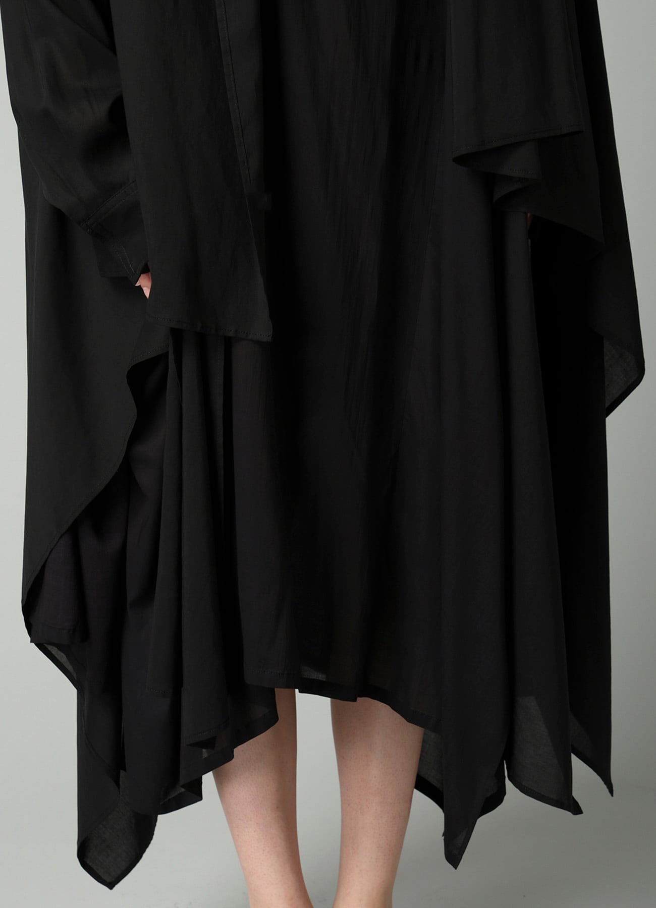 CELLULOSE LAWN ASYMMETRIC DRAPED BLOUSE