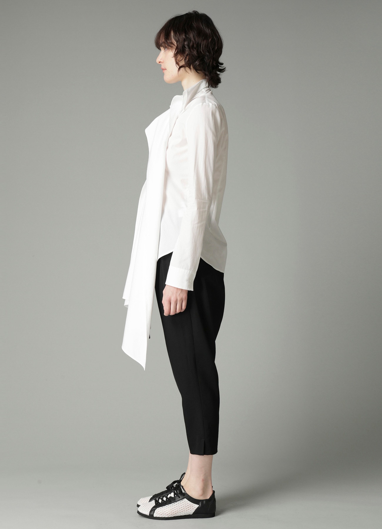 BROAD STOLE DETAIL BLOUSE