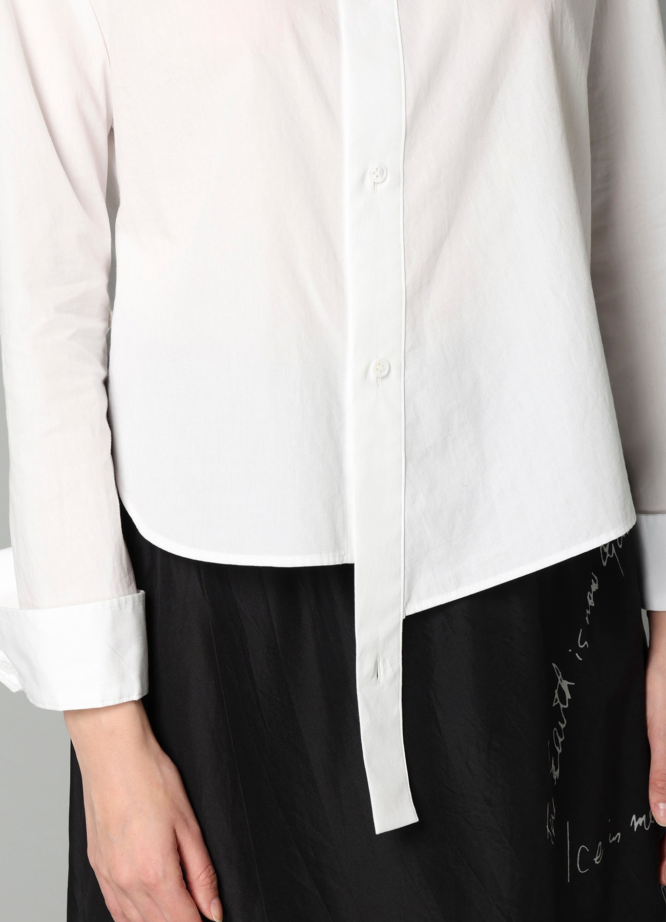 BROAD CUFF DETAIL BLOUSE