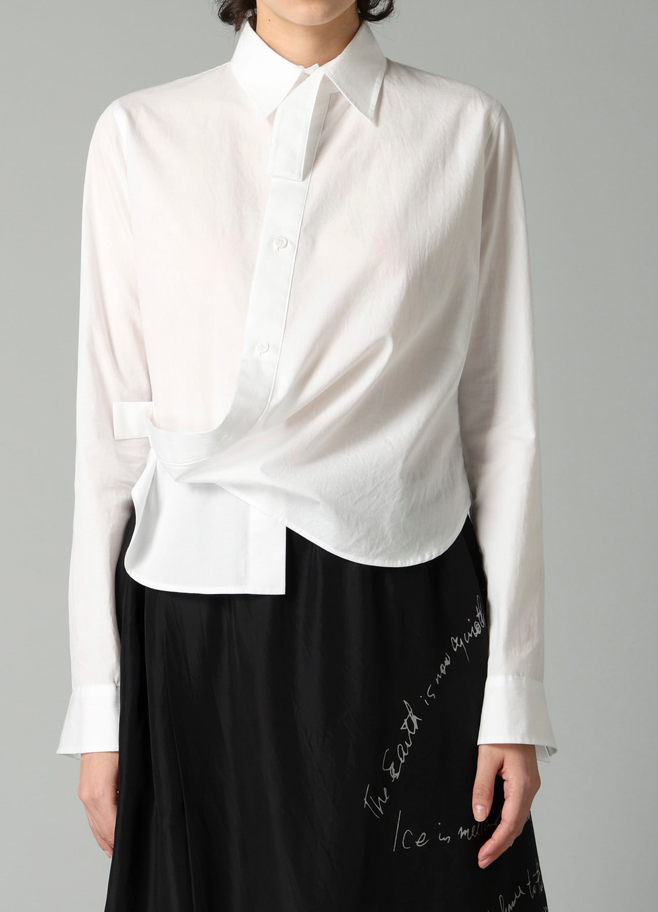 BROAD CUFF DETAIL BLOUSE