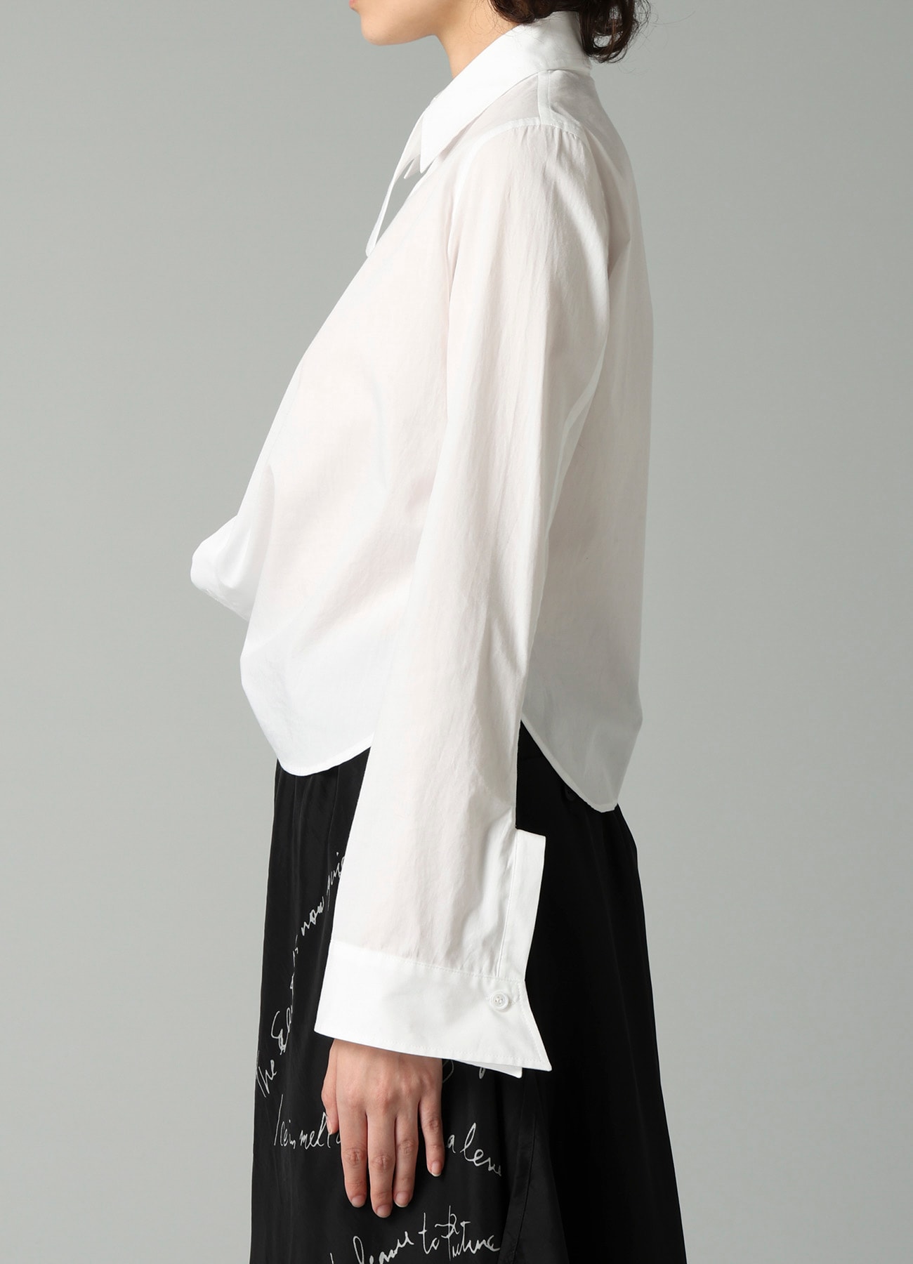BROAD CUFF DETAIL BLOUSE