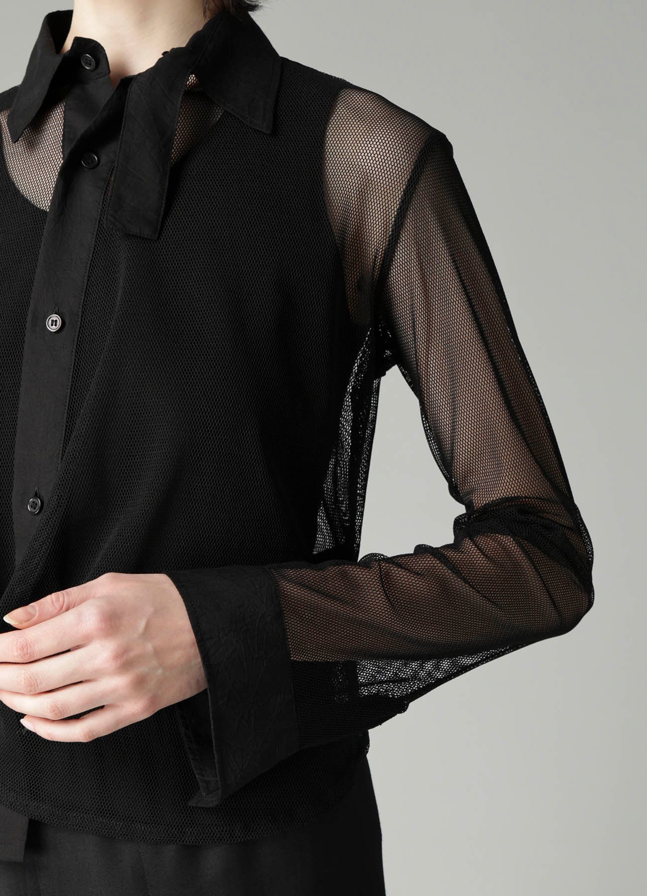 Pe/TULLE  CUFF DETAIL BLOUSE