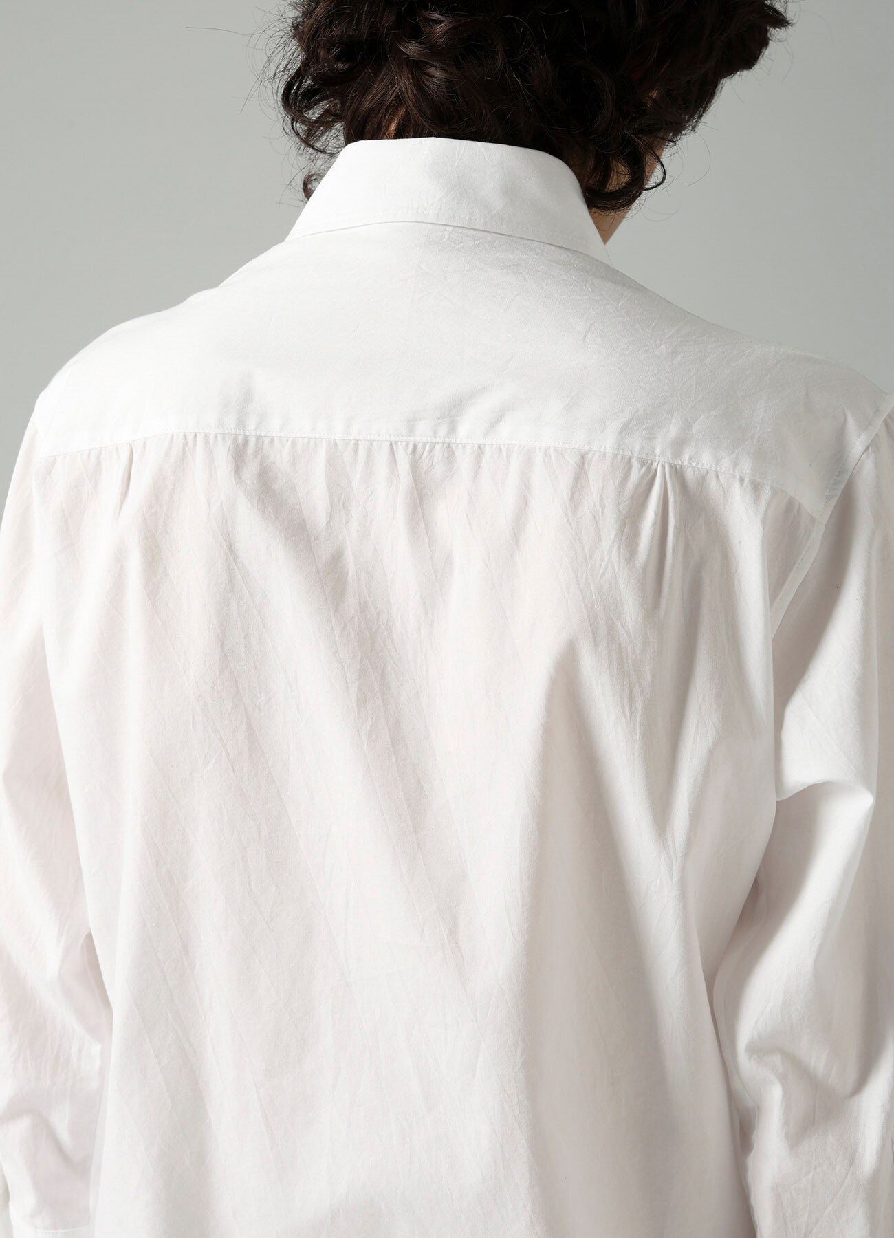 BROAD GATHER DETAIL SHIRT