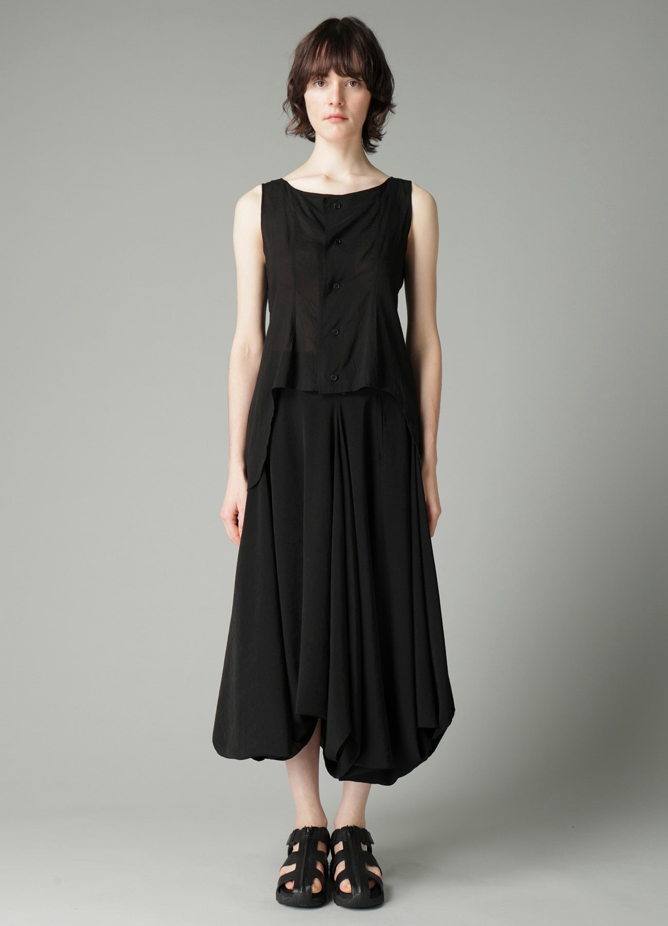 CELLULOSE LAWN SLEEVELESS BLOUSE