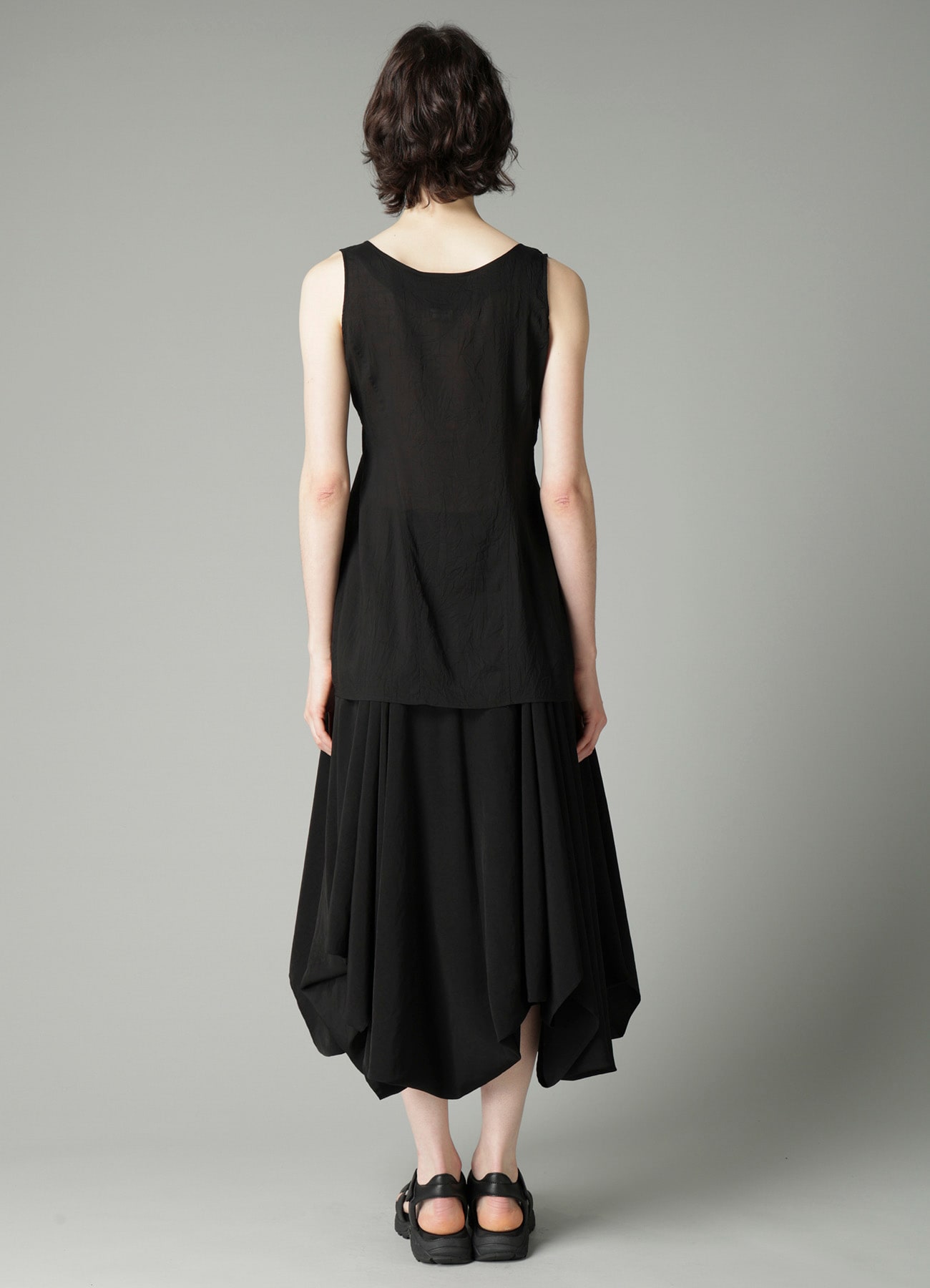 CELLULOSE LAWN SLEEVELESS BLOUSE