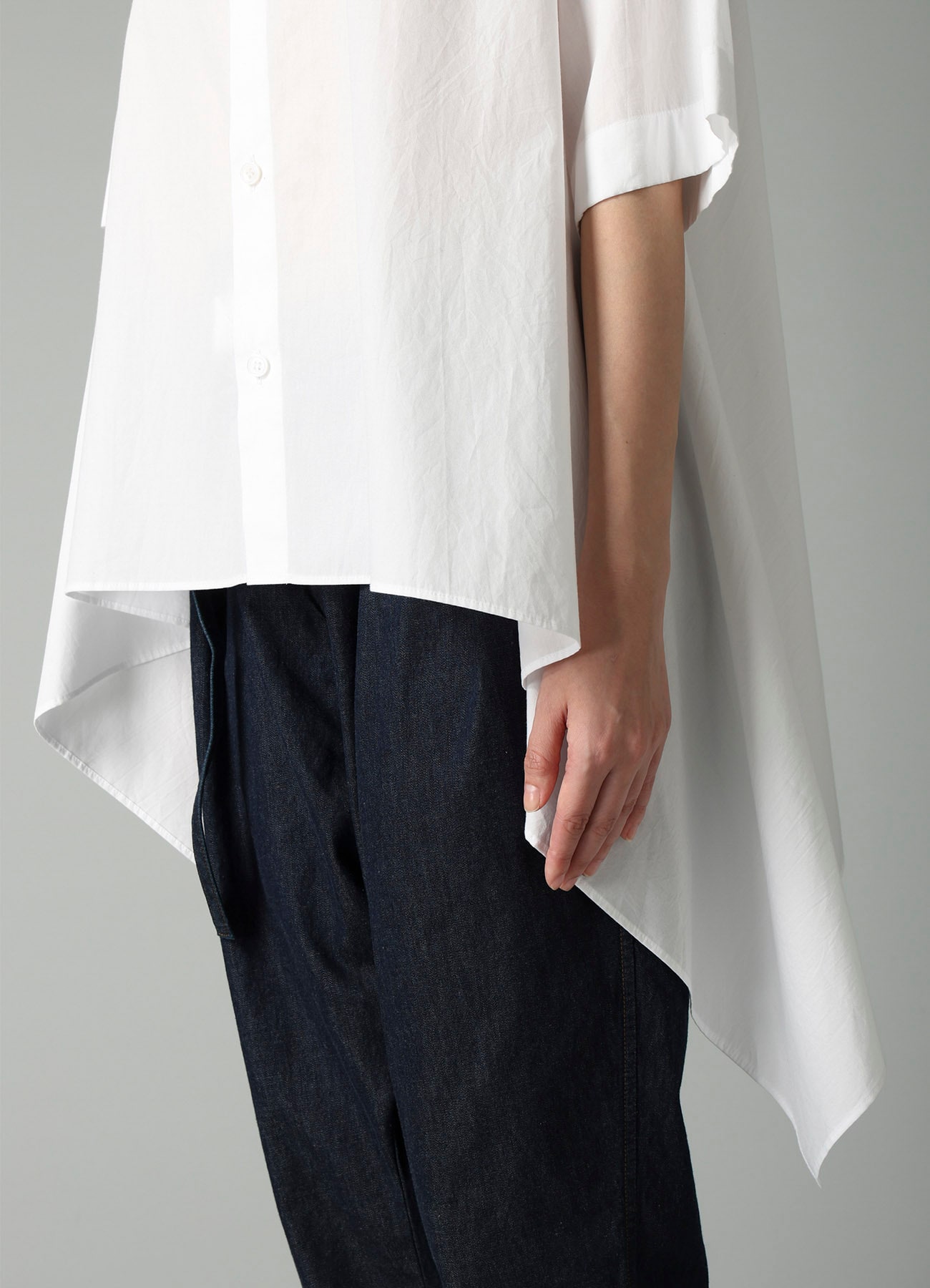 BROAD FLOUNCE SHORT SLV BLOUSE