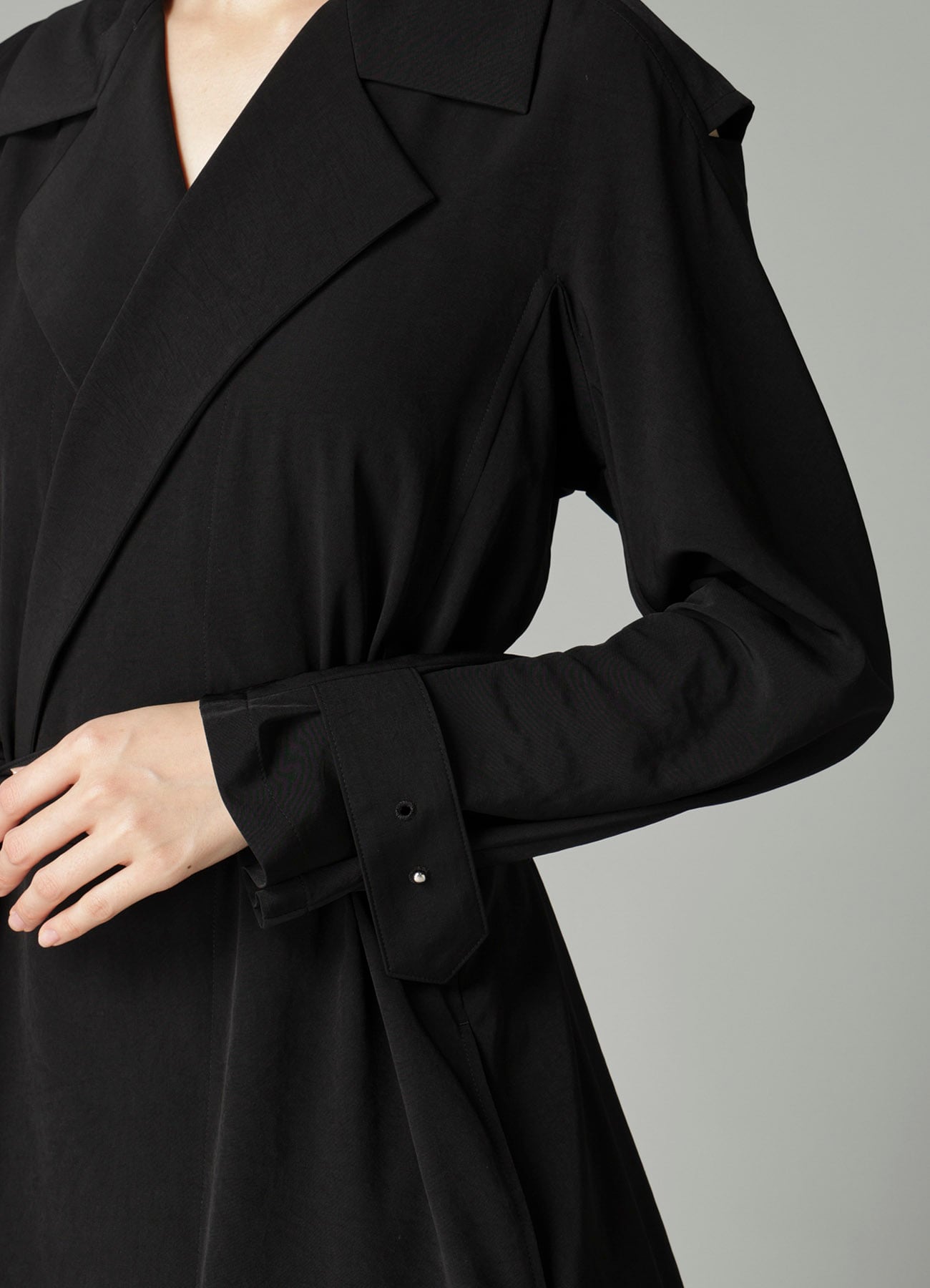 Ta/Pe CREPE DE CHINE WRAP TRENCH COAT