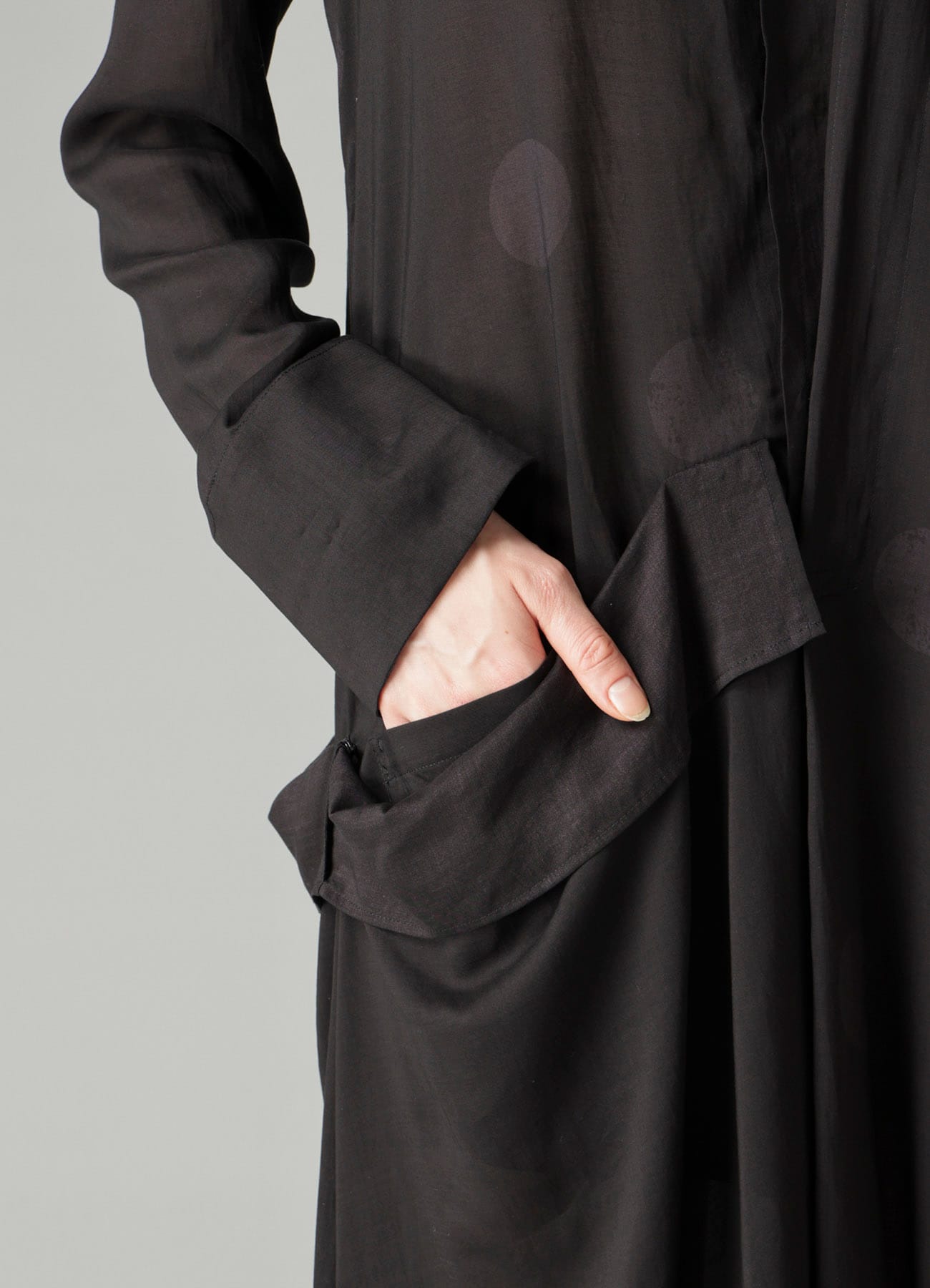 DAMAGED DOT L R DRAPE DETAIL SHIRT DRESS