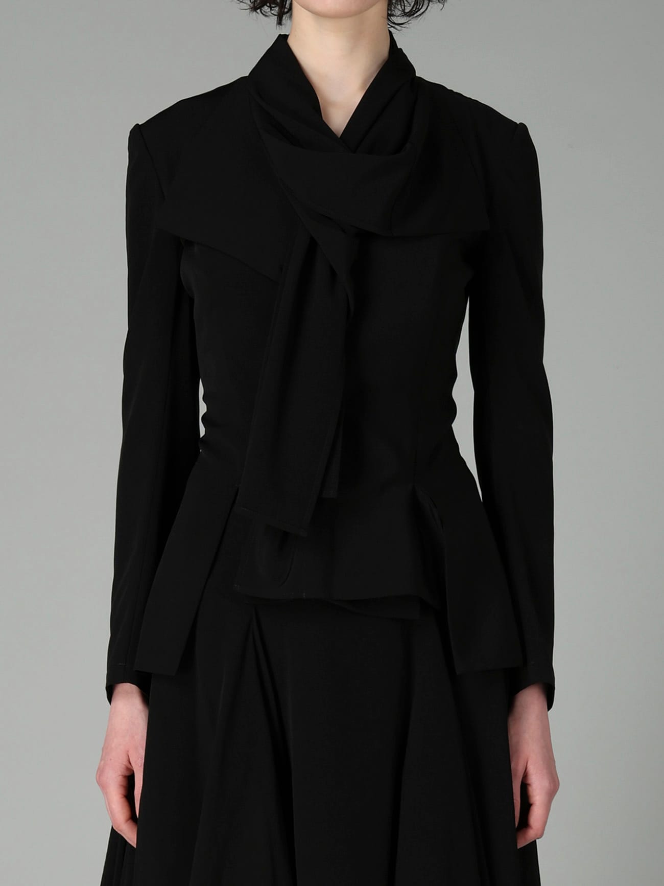 Ta/Pe CREPE DE CHINE STOLE JACKET