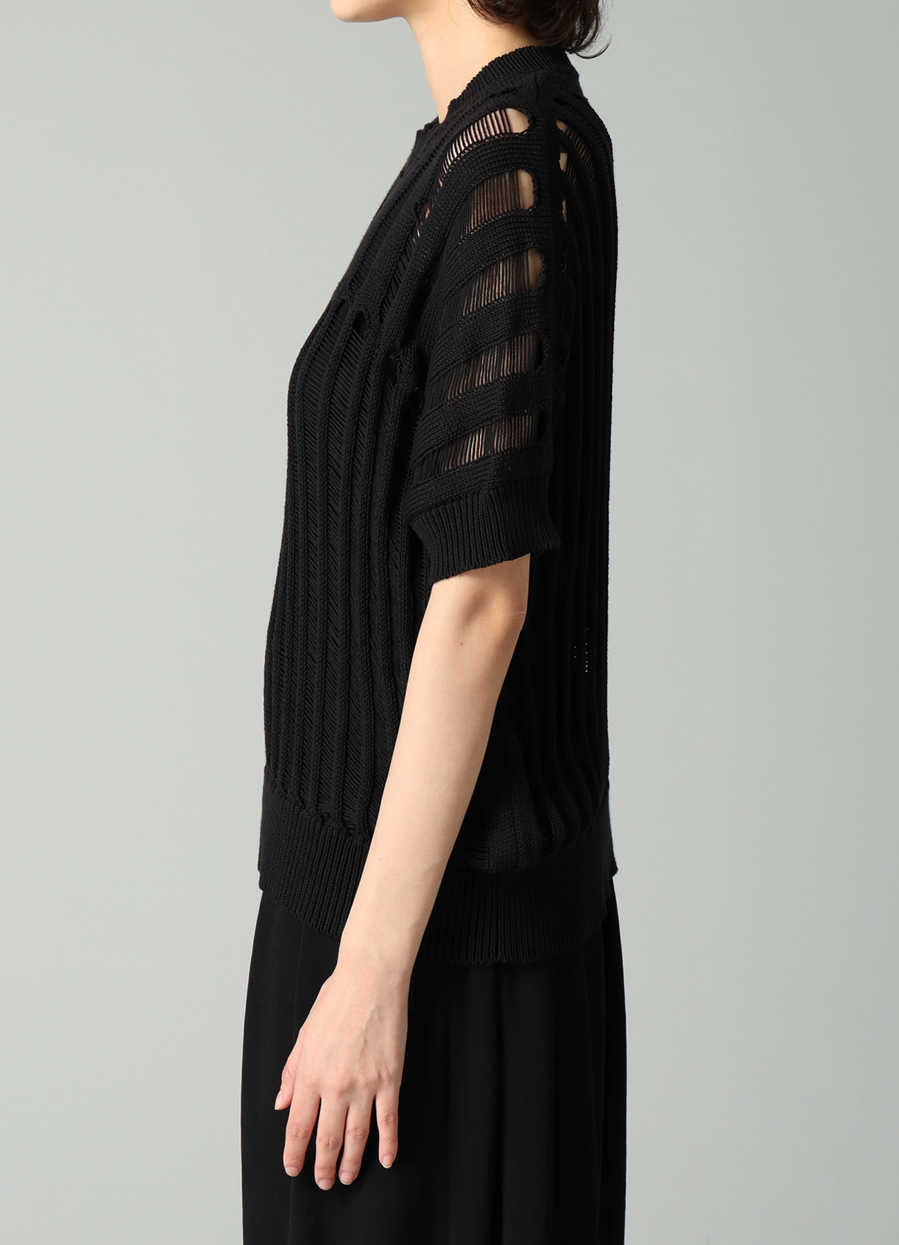 OFFSET PATTERN SHORT SLV PULLOVER