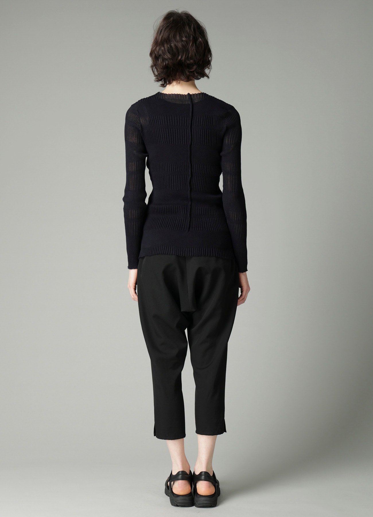 RIB TUCK D ROUND NECK PO