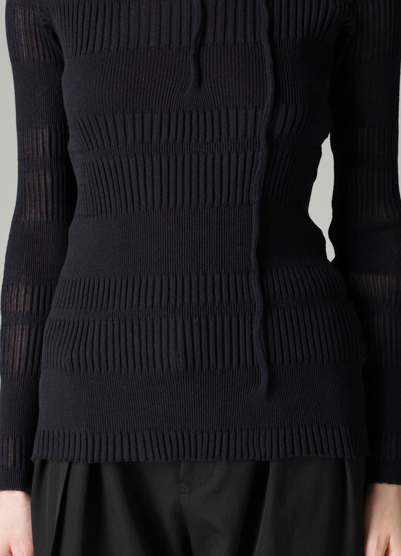 RIB TUCK D ROUND NECK PO