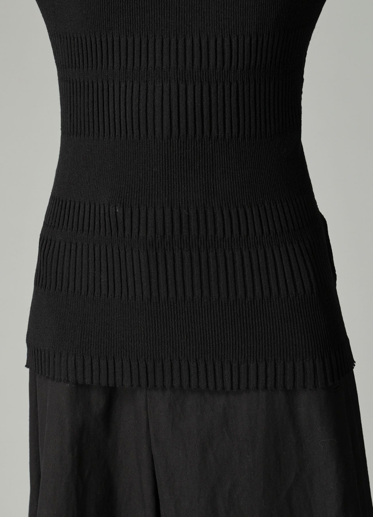 RIB TUCK D HIGHNECK PO