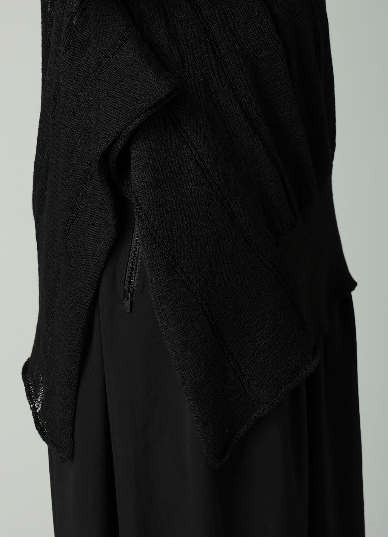 STRIPE PATTERN ASM KNIT PULLOVER