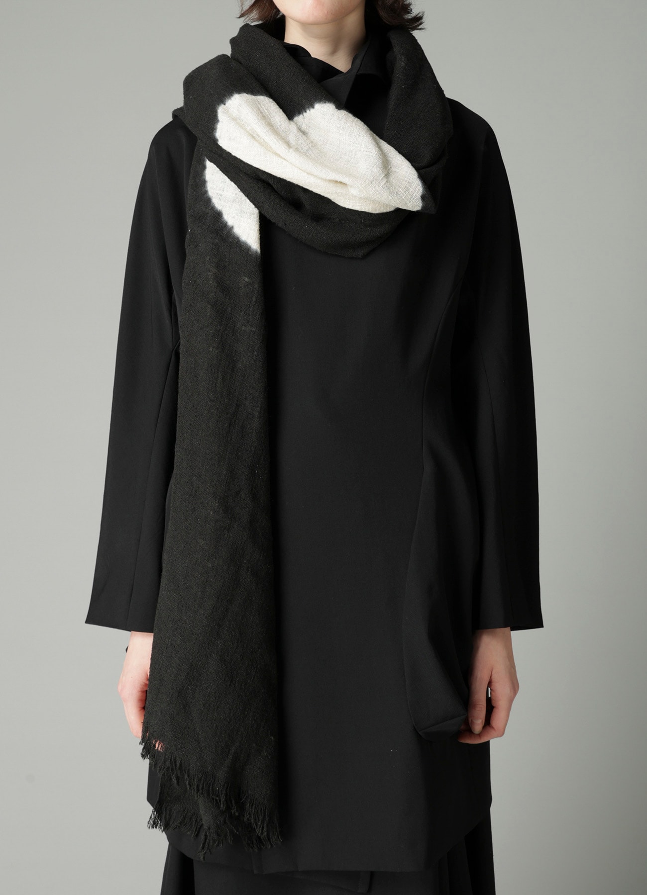 HANDMADE SILK DOT STOLE