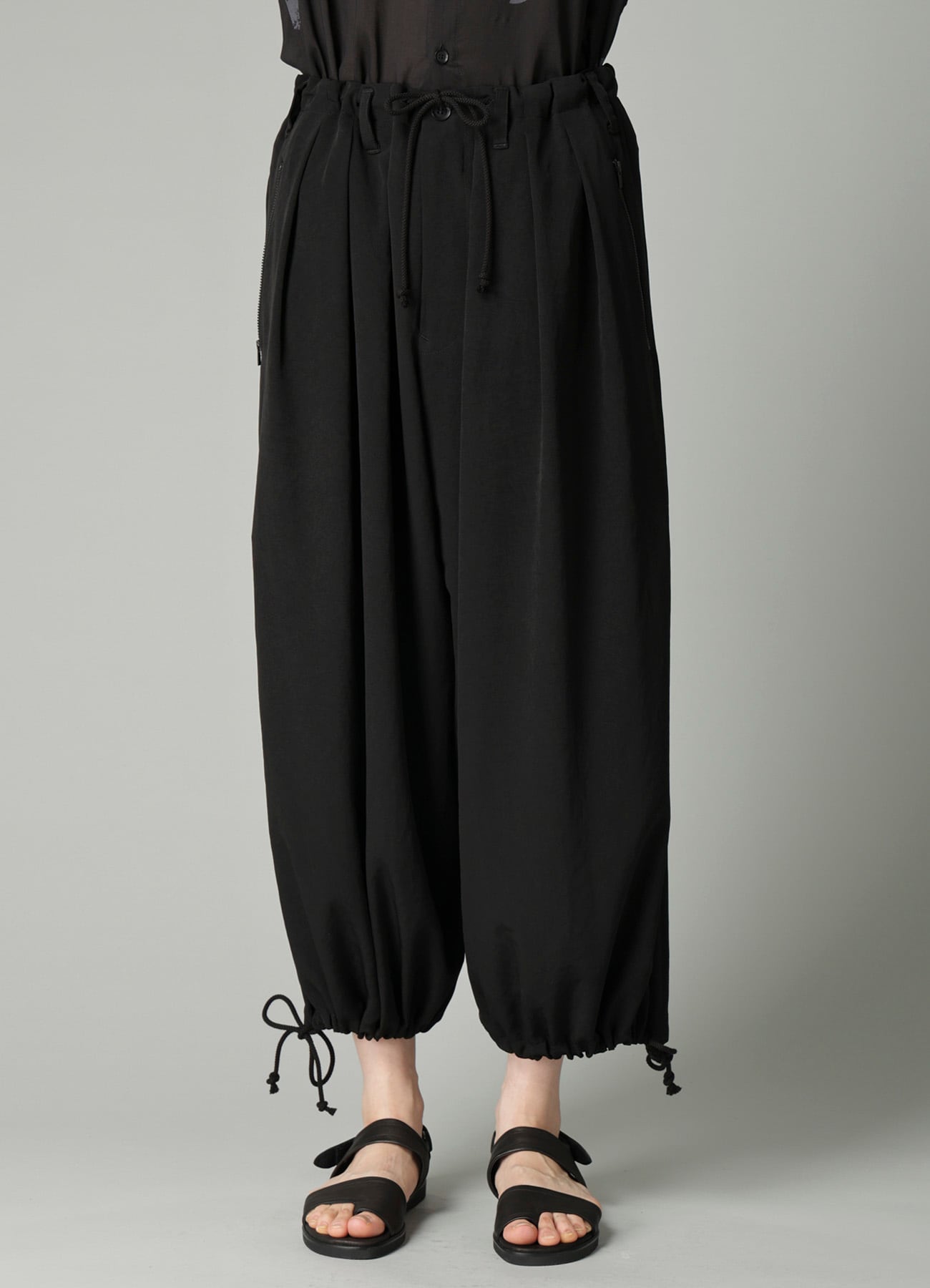 Ta/Pe CREPE DE CHINE 3 TUCKS PANTS