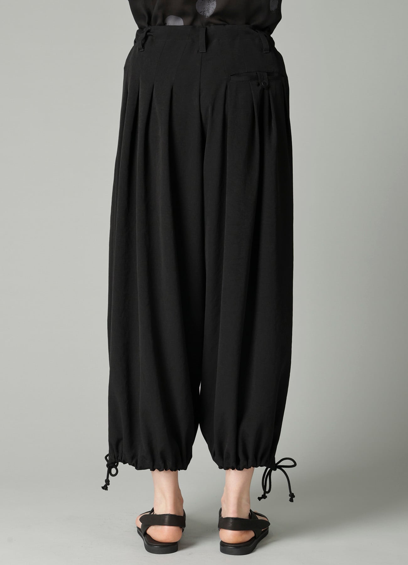 Ta/Pe CREPE DE CHINE 3 TUCKS PANTS