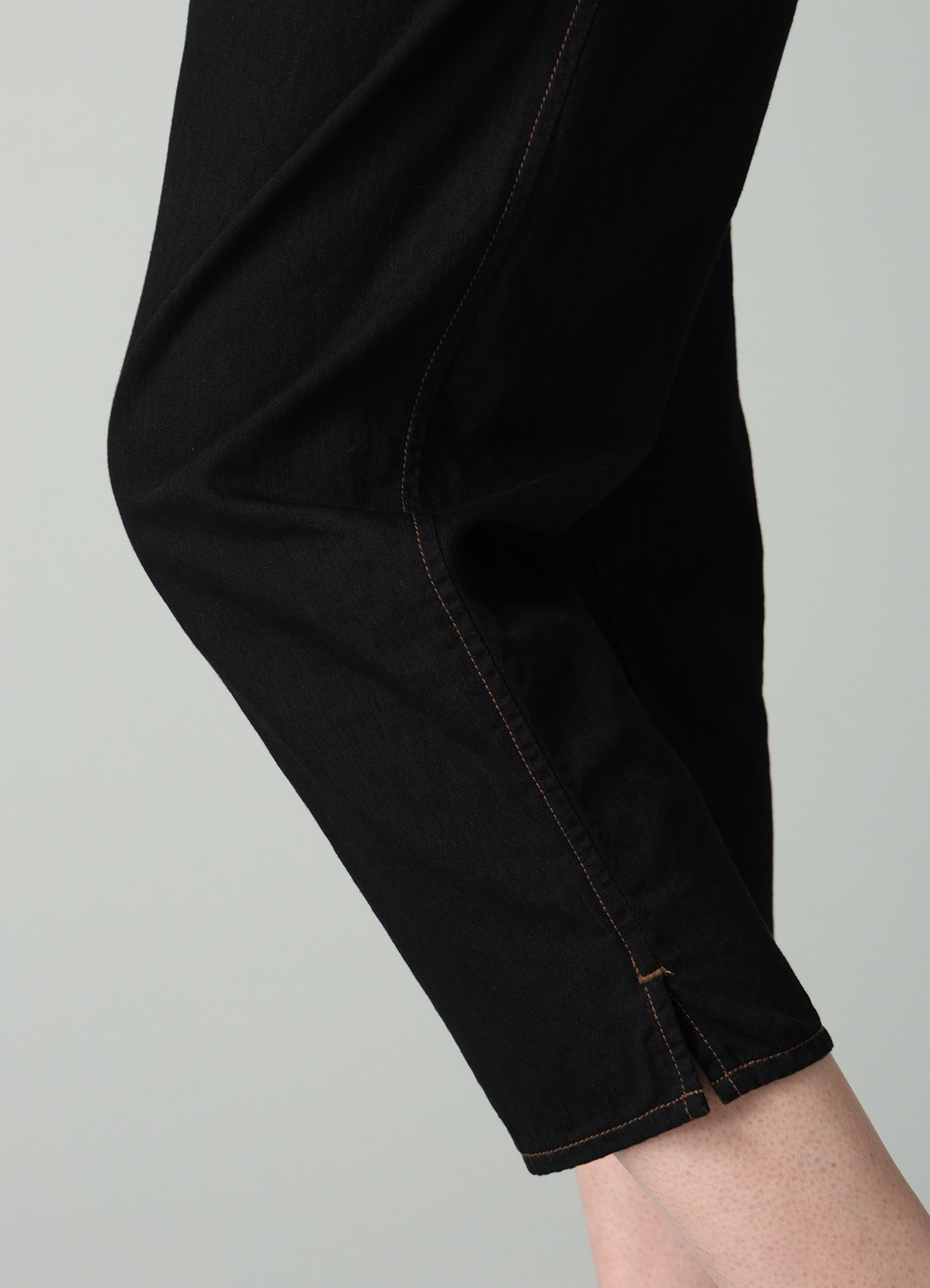 8OZ BIO DENIM SLIM BELTED POINT PANTS