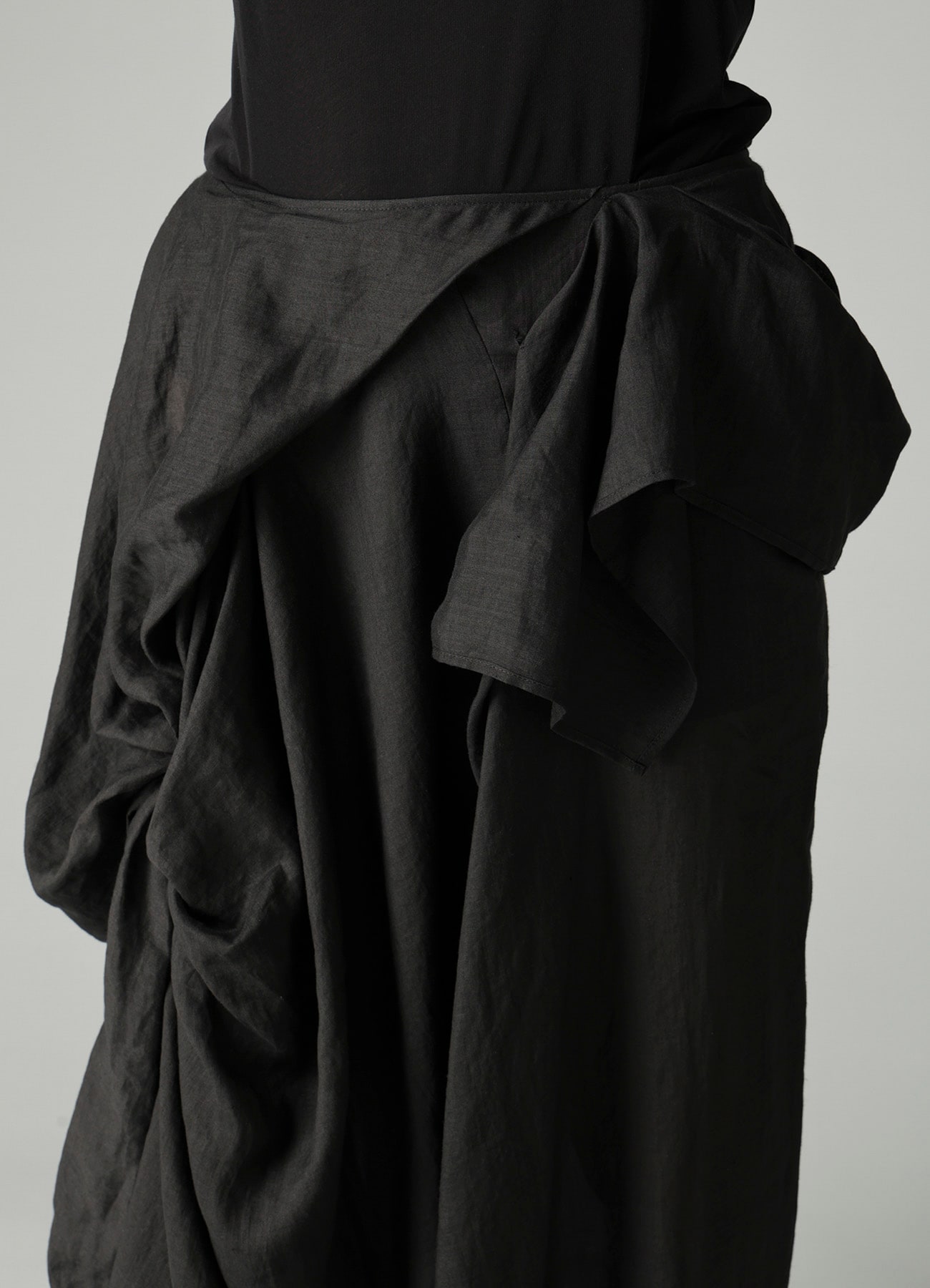 Ra LAWN DRAPED SKIRT